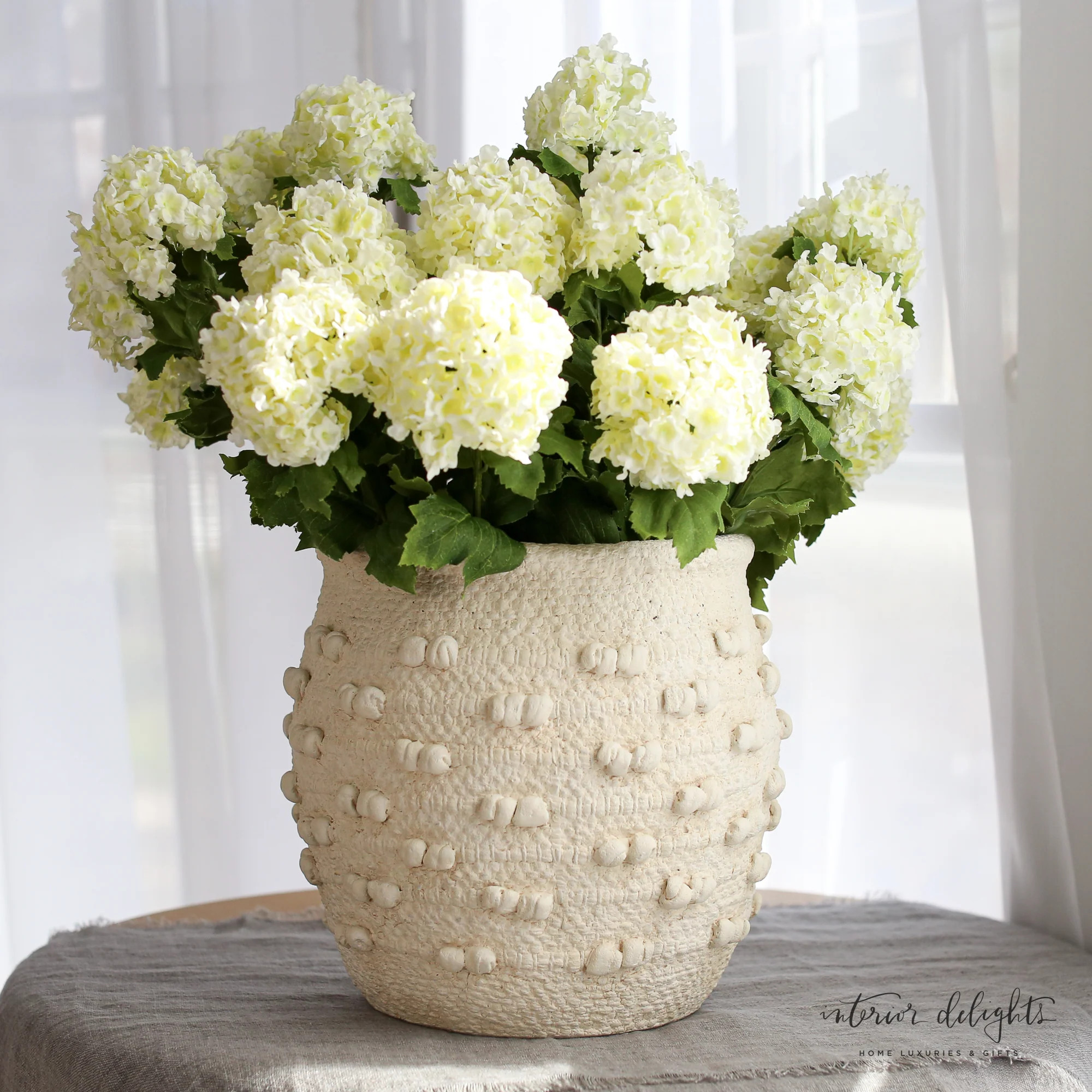 Cream Knot Vase | Interior Delights
