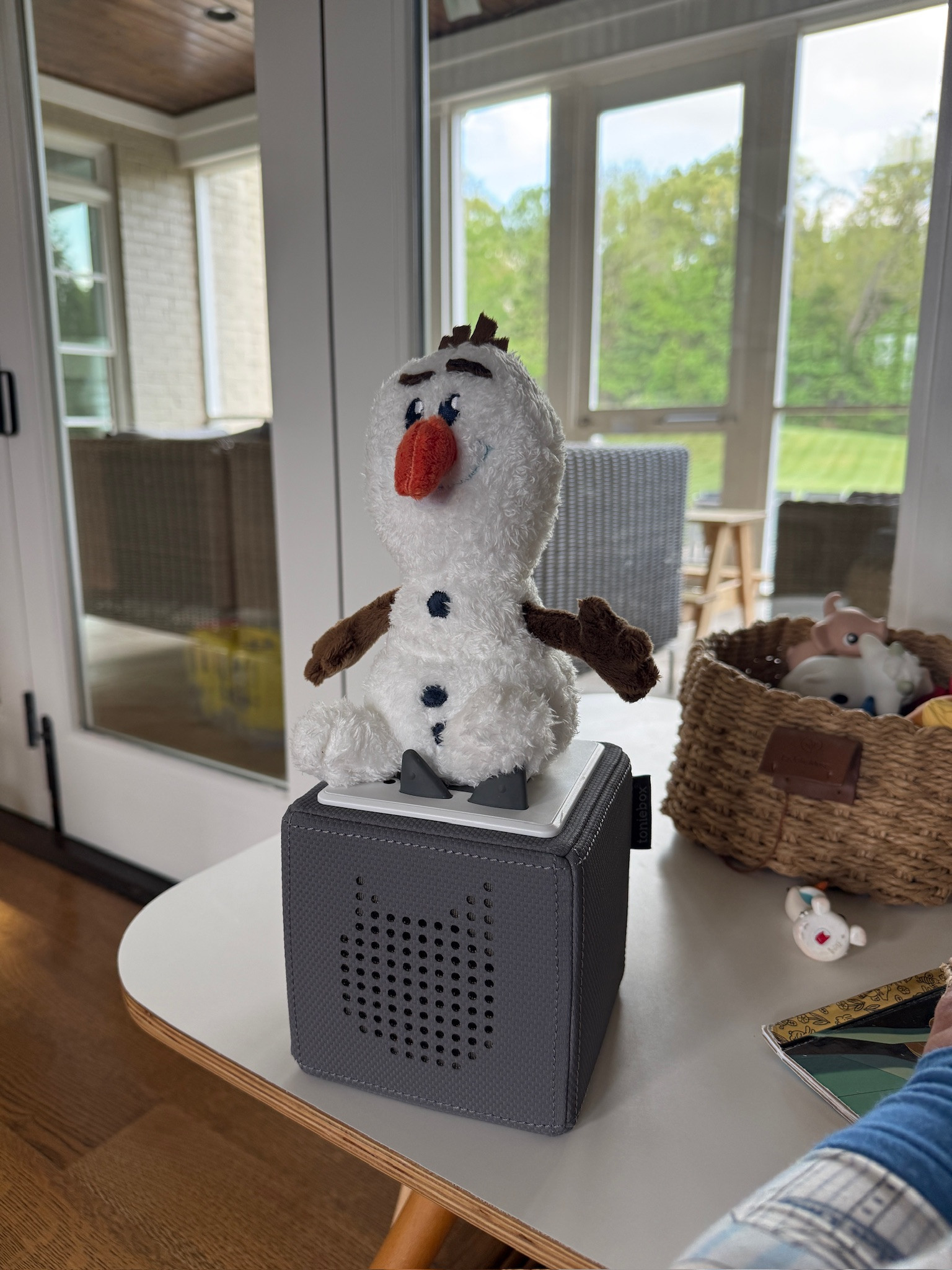 Cuddle tonies are just the cutest!!

frozen, olaf, tonie, toniebox, cuddle tonie, kids toys, baby toys, toddler toys, boy mom, grace white 

 

#LTKHome #LTKBaby #LTKKids