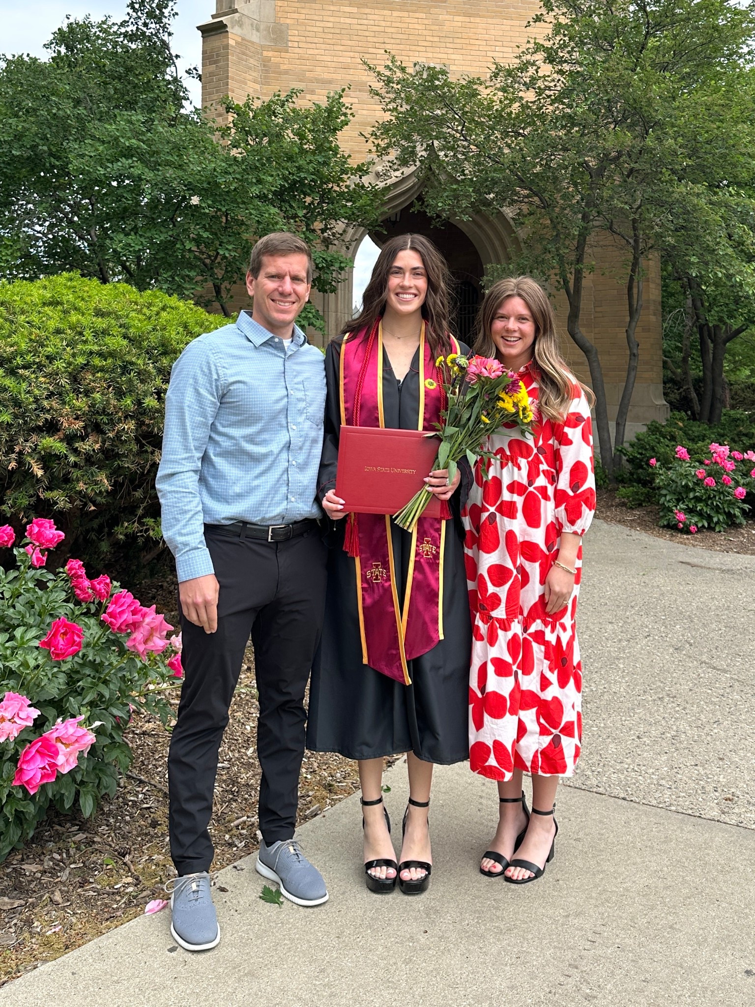 Love this dress I wore to my sister’s graduation, exact print is not available but multiple other prints are!! Easy to dress up or down!

#LTKWedding #LTKStyleTip #LTKWorkwear