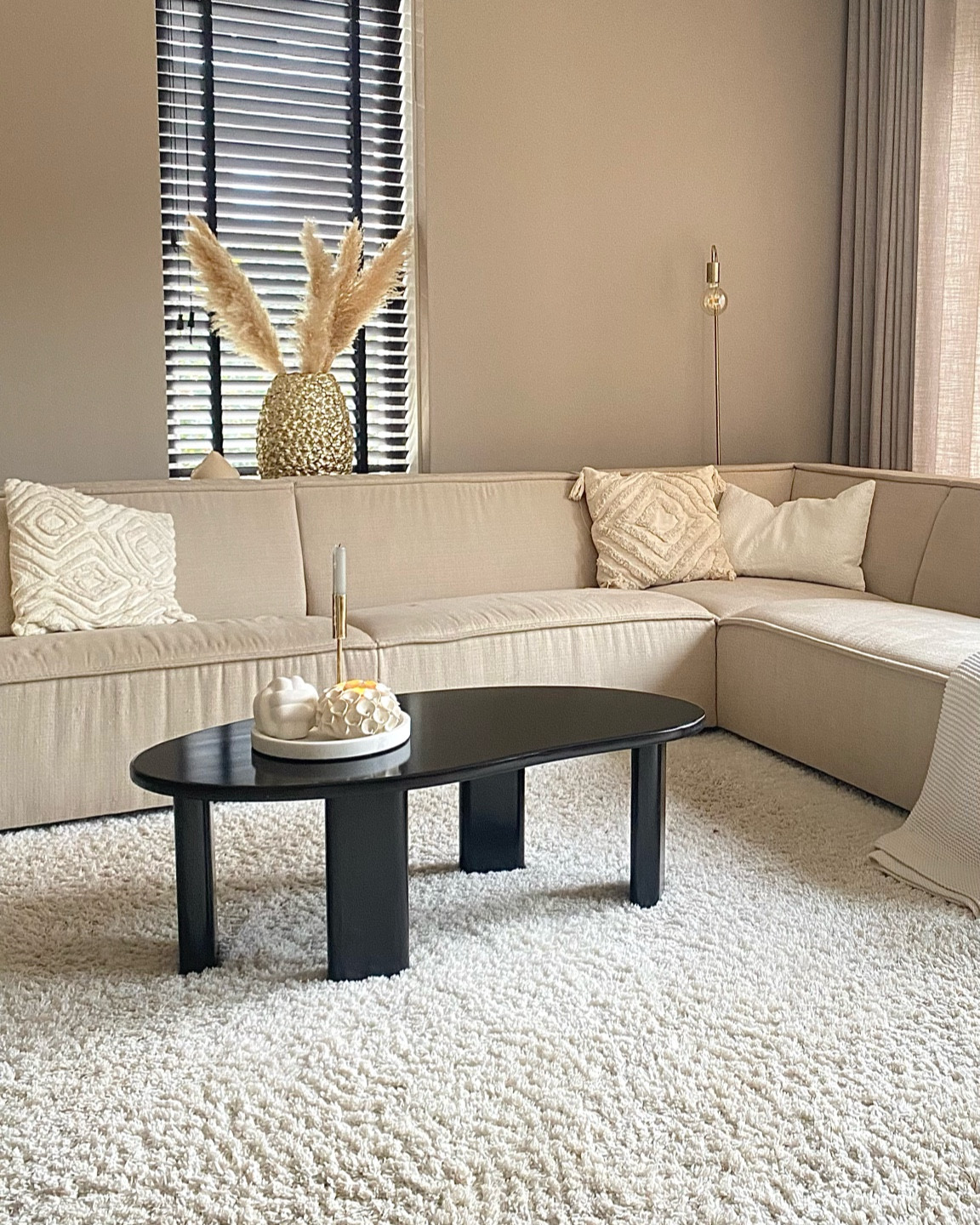 Black H&M coffeetable 

#LTKhome #LTKstyletip