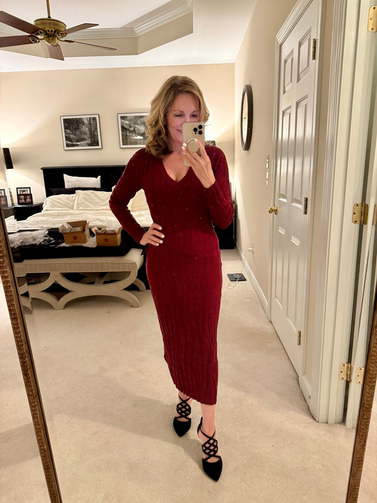 Very flattering, soft, stylish, and affordable, in love 