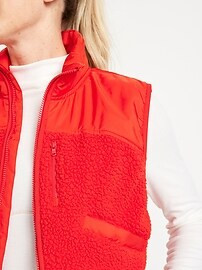 Cropped Hybrid Zip Vest for Women | Old Navy (US)