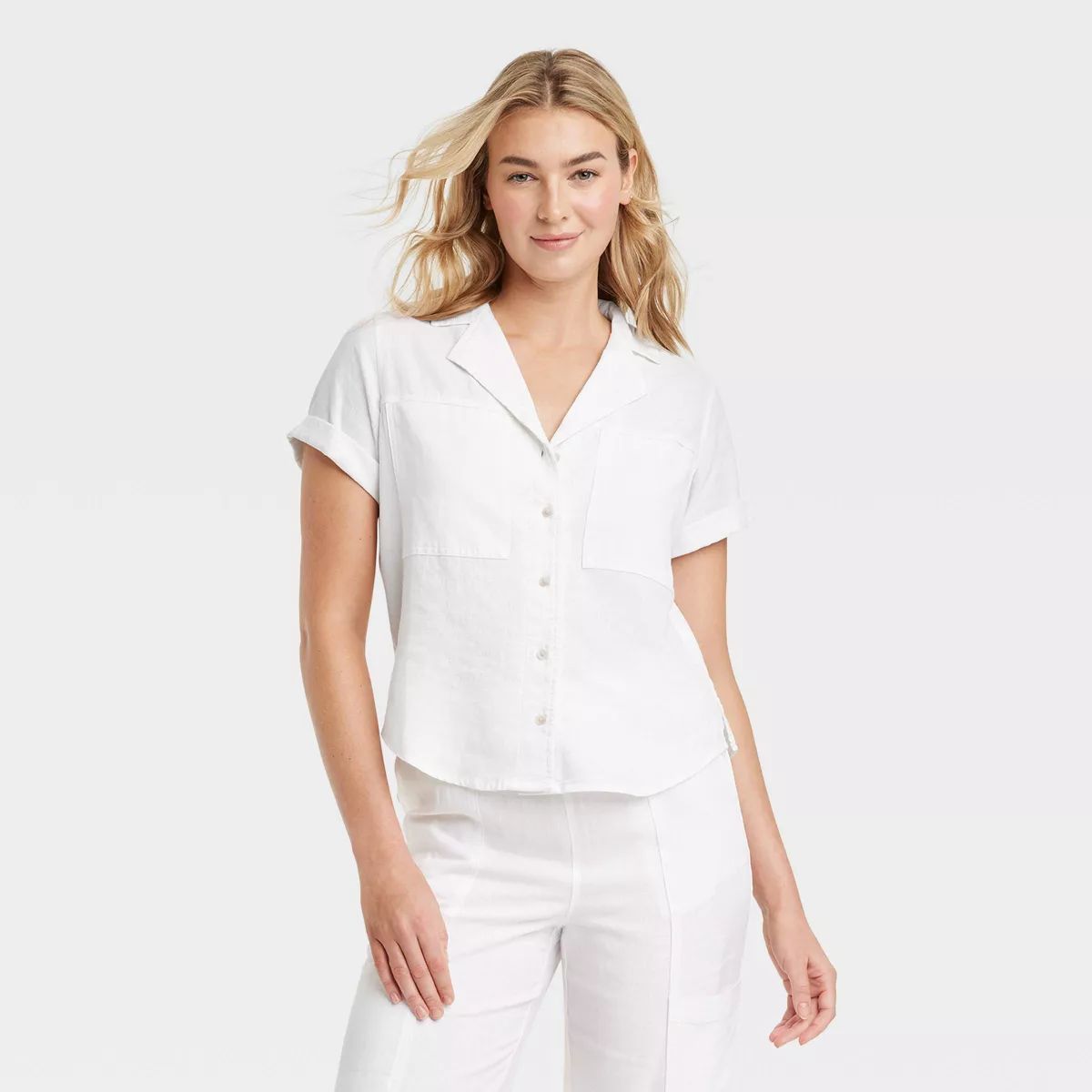 Women's Short Sleeve Collared Button-Down Shirt - Universal Thread™ White M | Target