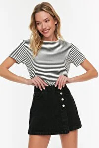 Trendyol Collection Shorts - Schwarz - Mittlerer Bund Fast ausverkauft | Trendyol DE