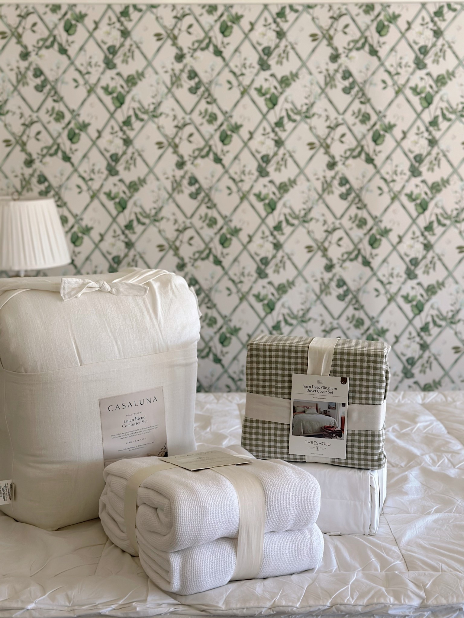 Cozy fresh bedding from @target to get ready for spring! 


#AD #TargetPartner #TargetStyle #targetambassadorhome