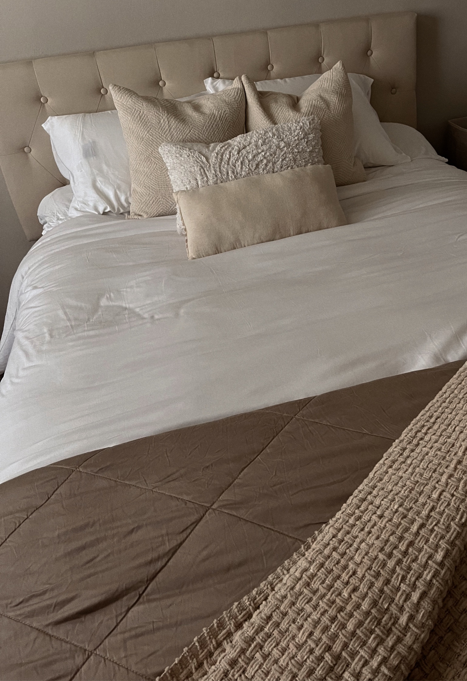 My bed finds 🧘‍♀️🤎

#LTKFind #LTKhome