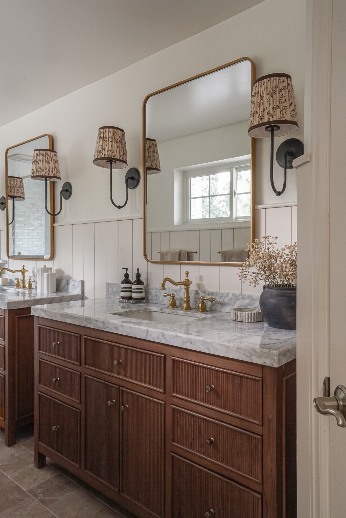 Some primary bath vanity styling ideas! 

#LTKStyleTip #LTKHome #LTKFallSale
