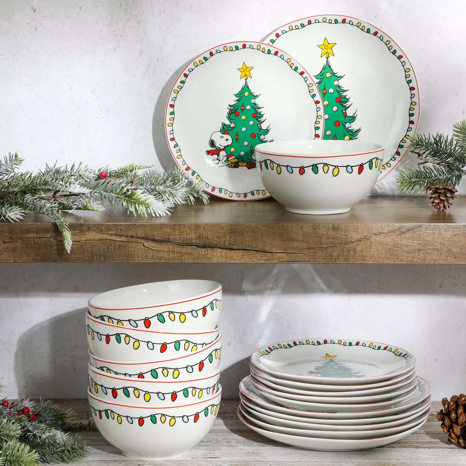 Peanuts 18-Piece Holiday Ceramic Dinnerware Set | Sam's Club