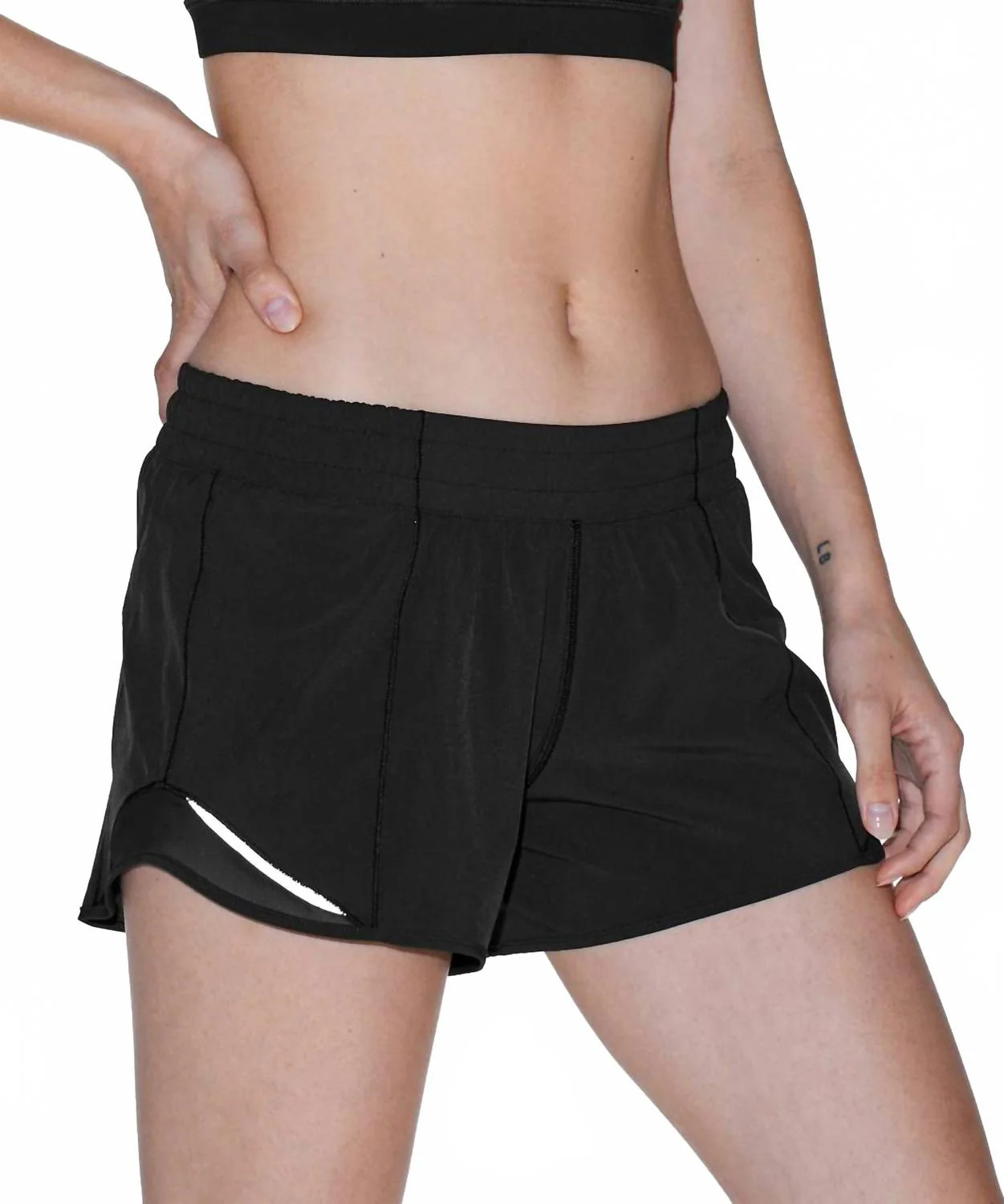 Hotty Hot Short In Black | Shop Simon