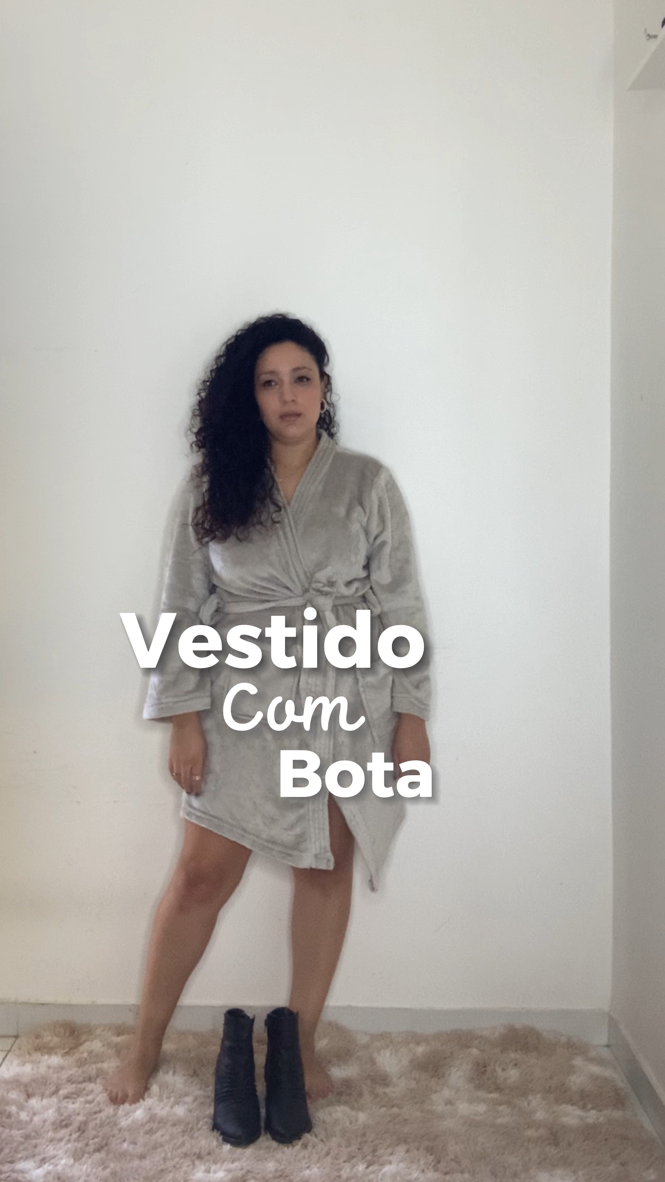 Confesso que eu deixo minha bota aposentada por morar em um local quente, então resolvi pensar em um look para poder usá-la mais vezes.

Aproveitando que estamos no outono e já já inverno trouxe essa ideia. Espero que gostem.

Bota da Via Uno que você encontra na Dafiti  vou deixar algumas opções por aqui.

#LTKstyletip #LTKbrasil #LTKcurves