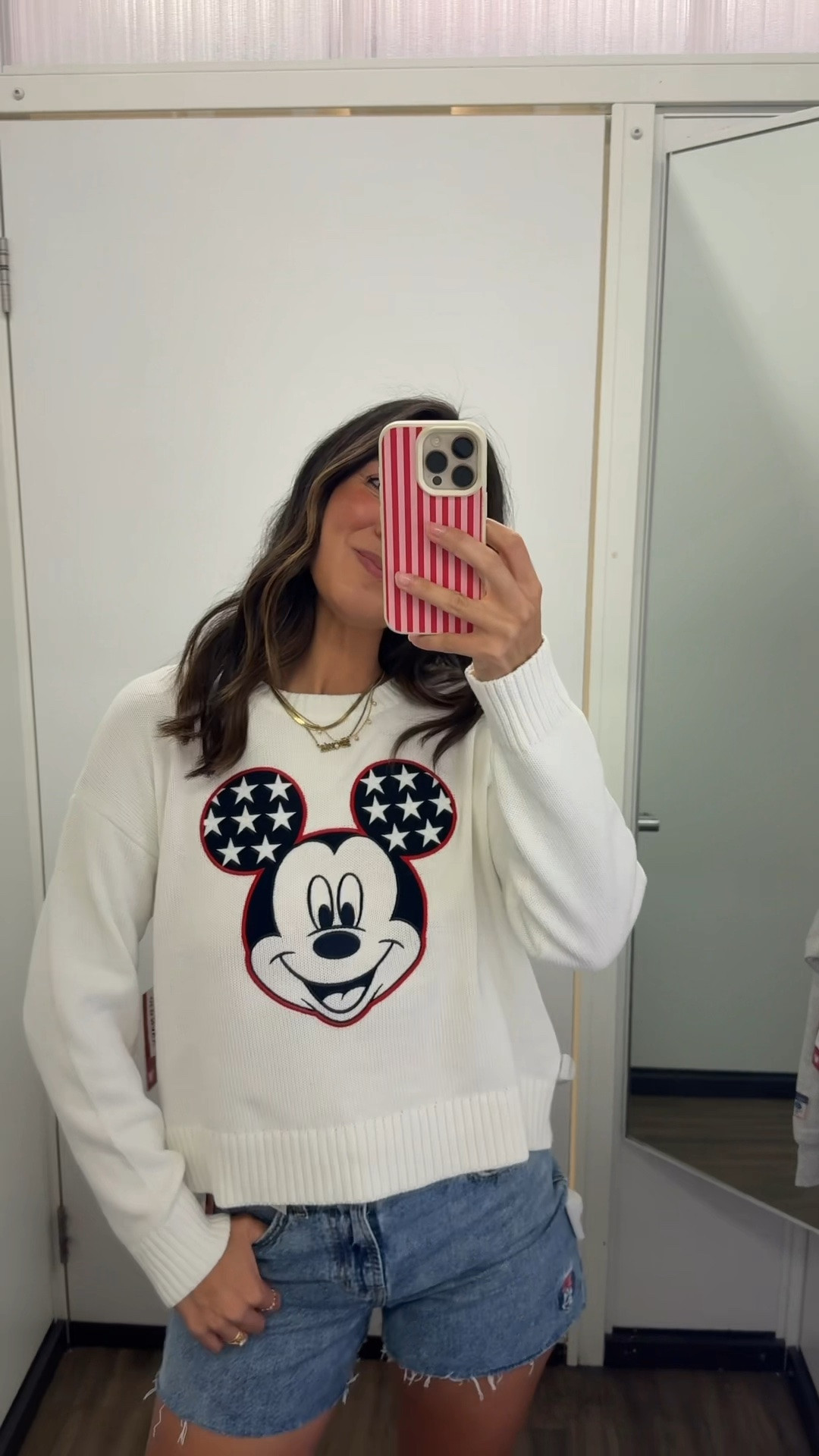 Disney outfit
Cool Disney outfit 
Disney fit inspo 
Disney Americana