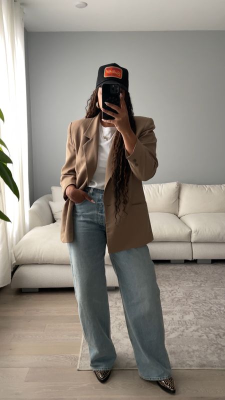 Easy blazer and jeans outfit 