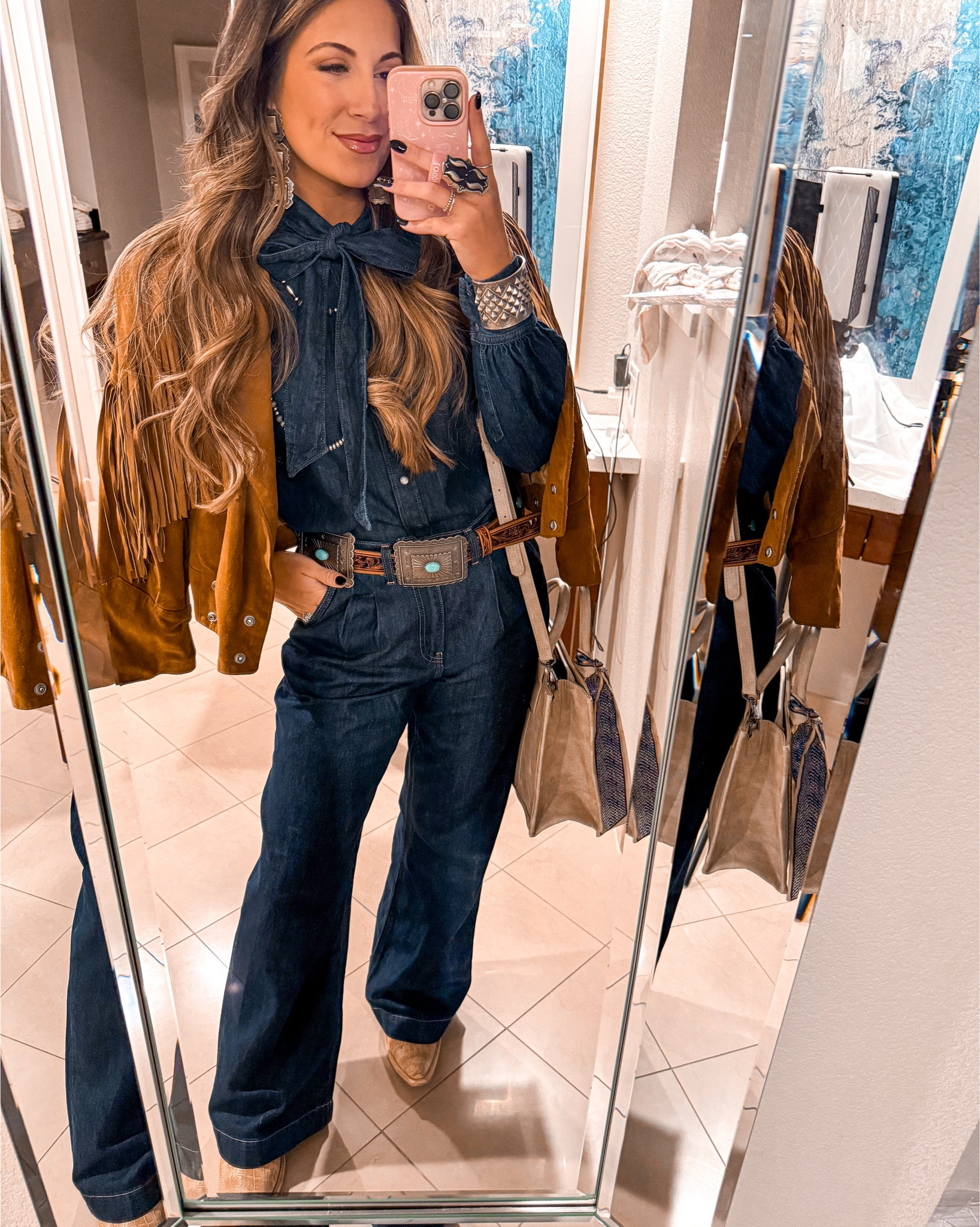 NFR day ✌️
Denim on denim for my meeting with Ariat! 

Jacket: antique find
Jewelry: Turquoise Reata Cowboy

#nfr #nfrfashion #nfroutfits #nfr2025 #nfrstyle #lasvegas #lasvegasrodeo #ariat #denimondenim #canadiantuxedo #denimoutfit #denimstyle #westernfashion #westernoutfits #rodeo 