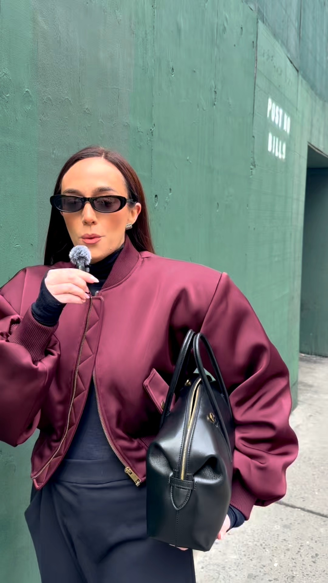 It’s not always what’s happening inside the shows, but what’s happening outside of them too. New York is one of the biggest fashion weeks of the year and I went along to see what everyone was wearing and looking forward to styling for SS26 


NYFW LFW street style outfit inspo fashion stylist 




#LTKuk #LTKstyletip #LTKFashionMonth
