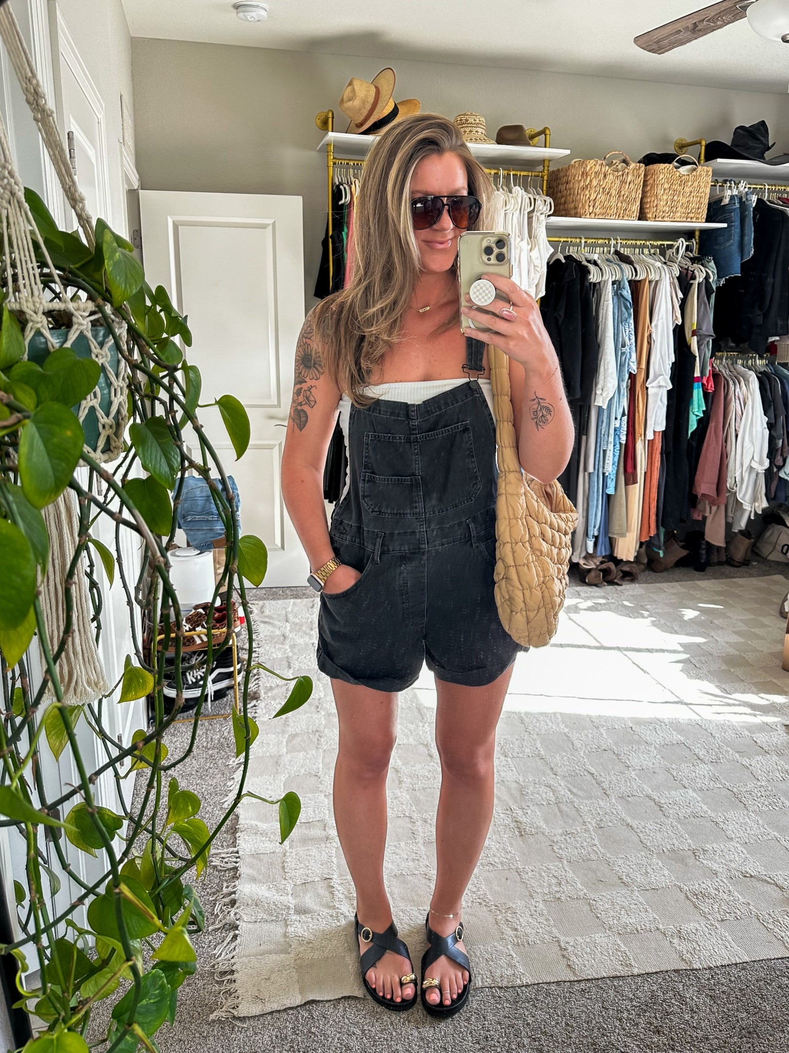 Large top, large tube top, 11 sandals 

#LTKSeasonal #LTKOver40 #LTKMidsize