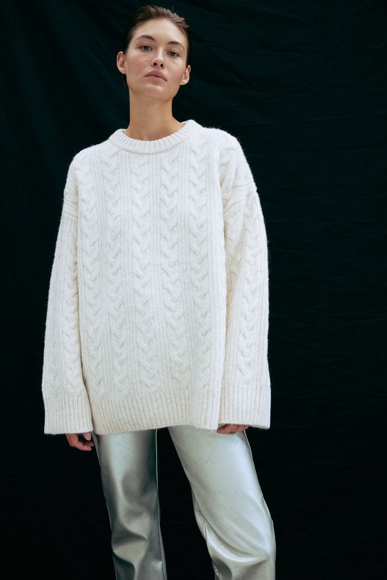 Oversized cable-knit jumper - Natural white - Ladies | H&M GB | H&M (UK, MY, IN, SG, PH, TW, HK, KR)