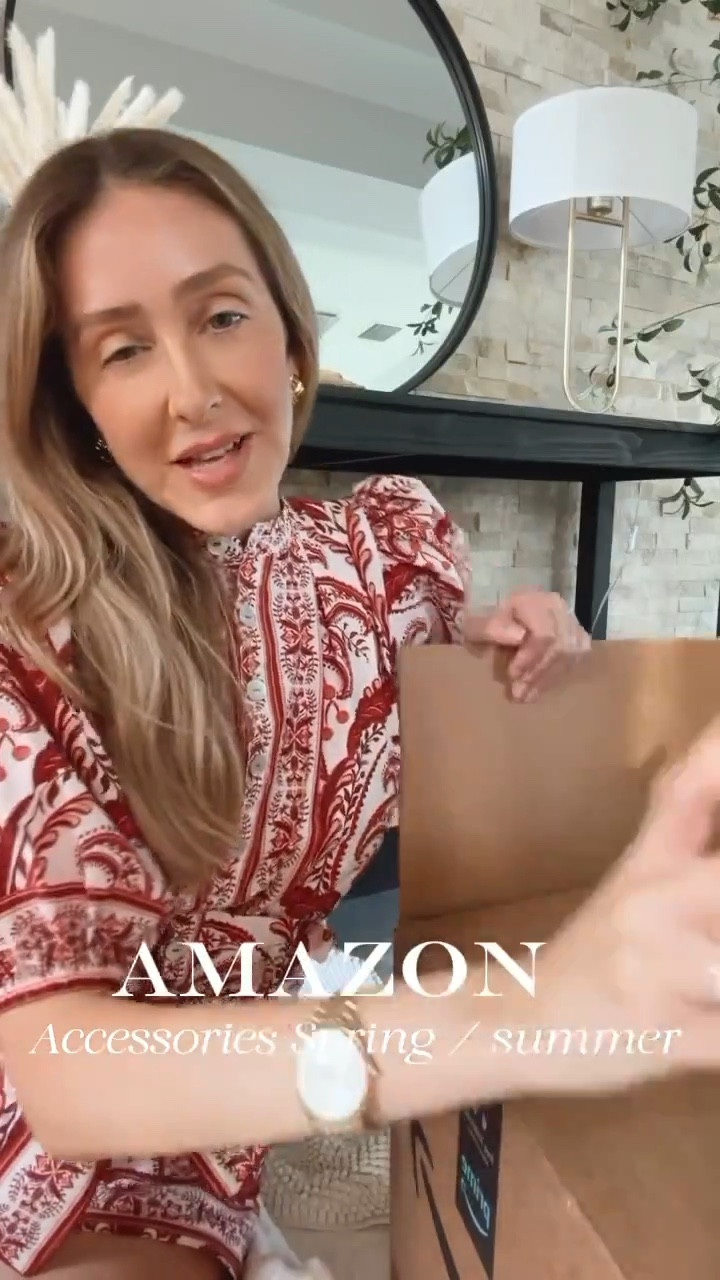 Amazon siting and summer haul 
Beautiful bags , accessories and corner ups 
Outstanding quality 



#LTKU #LTKOver40 #LTKSeasonal