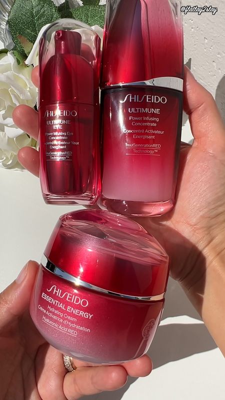 Hydrated & Glowing Skin Care Routine with @shiseido ✨💦🧖🏻‍♀️👌🏻💝 (*pr samples/gifted) Happy #texturetuesday with luxurious, silky smooth, hydrating textures from my Shiseido favorites! 

✨ Shiseido Ultimune power infusing concentrate 
💦 NEW! Shiseido Ultimune Eye power infusing eye concentrate
🧖🏻‍♀️ Shiseido Essentail Energy hydrating cream 

🛍️ Available at shiseido.com @sephora @sephoracanada @shoppersbeauty @ldbeauty_ @hudsonsbay 

Thank you so much @shiseido @devoncommunications for sharing with me! 💝🥰🙏🏻 

✨🌺✨🌺✨🌺✨🌺✨🌺✨🌺✨🌺✨🌺✨

#shiseido #shiseidoskincare #skincareproducts #skincareroutine #eyeserum #faceserum #facecream #moisturizer #texturedaily #macrotextures #ugccreator #beautyaddict #topshelfbeauty #girlythings #aestheticbeauty #luxebeauty #skincareblogger #viralskincare


#LTKFind #LTKbeauty #LTKGiftGuide