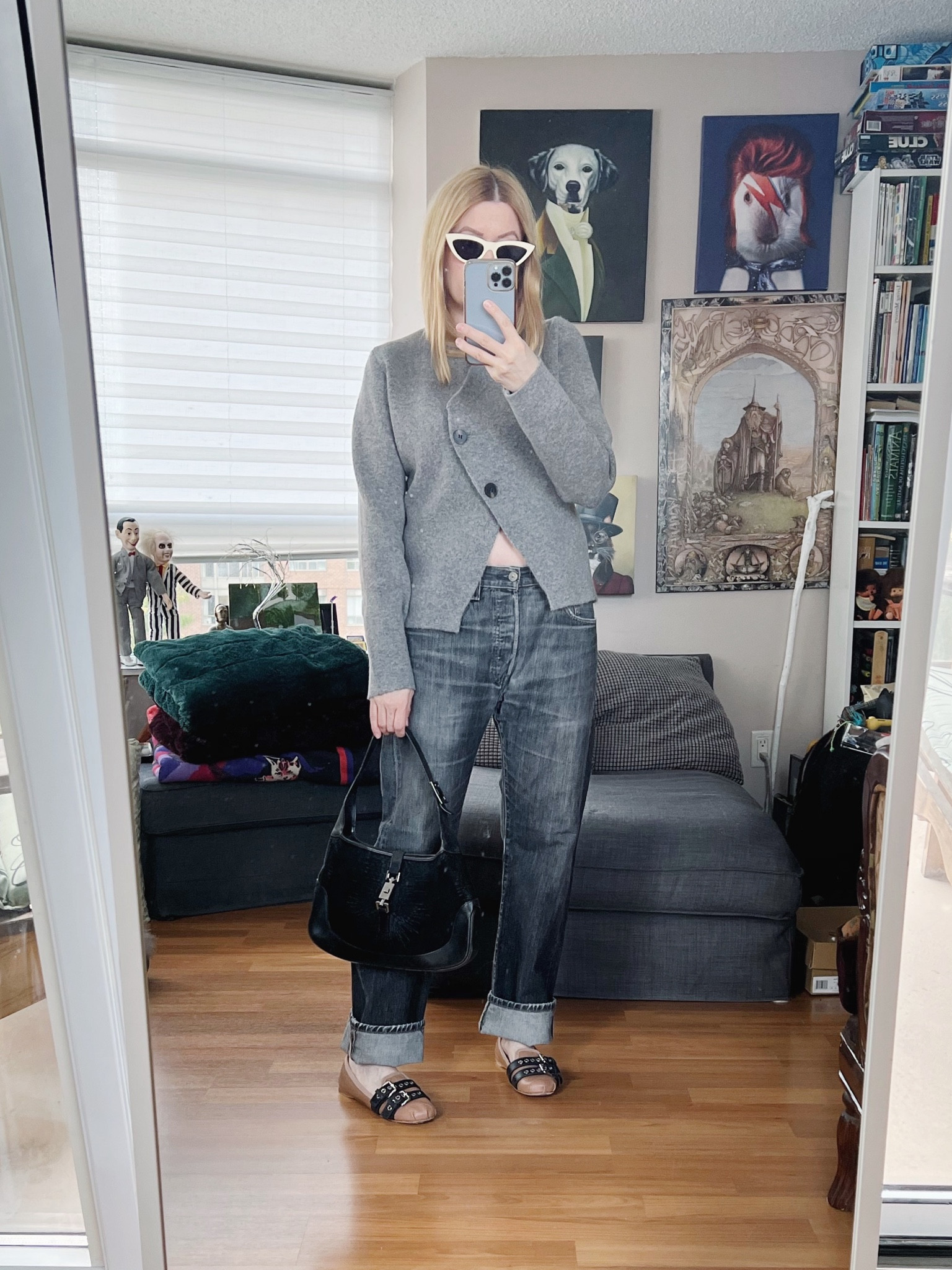 My vintage Levi’s arrived!
Everything I’m wearing is either secondhand or vintage except the cardigan which is Zara. 
•
.  #falllook  #torontostylist #StyleOver40  #secondhandFind #fashionstylist #slowfashion #FashionOver40  #vintagelevis #vintagegucci #miumiuflats #celine #MumStyle #genX #genXStyle #shopSecondhand #genXInfluencer #WhoWhatWearing #genXblogger #secondhandDesigner #Over40Style #40PlusStyle #Stylish40


#LTKover40 #LTKstyletip