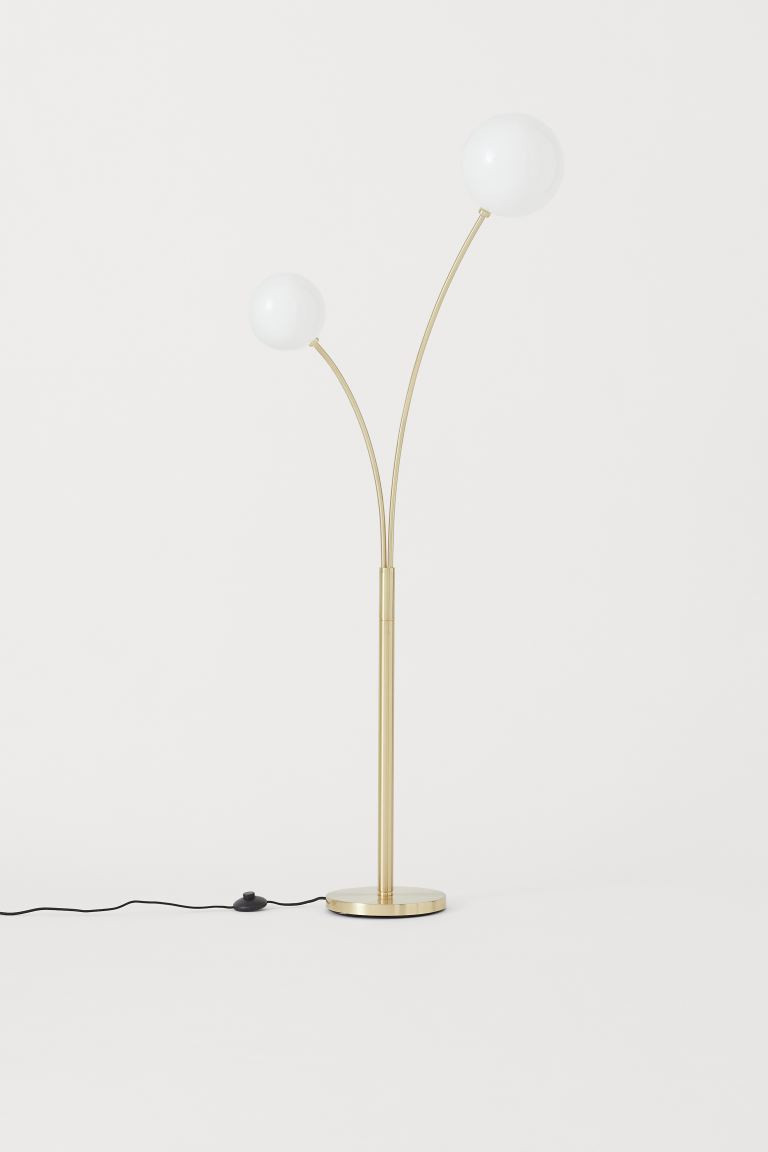 Metal floor lamp | H&M (UK, MY, IN, SG, PH, TW, HK)