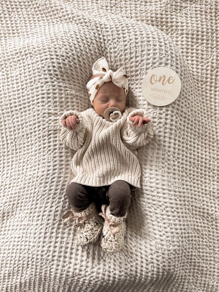 One month of loving you baby girl🌻 Obsessed with all the texture and cozy fall vibes this little outfit has🍄

#LTKkids #LTKfamily #LTKbaby