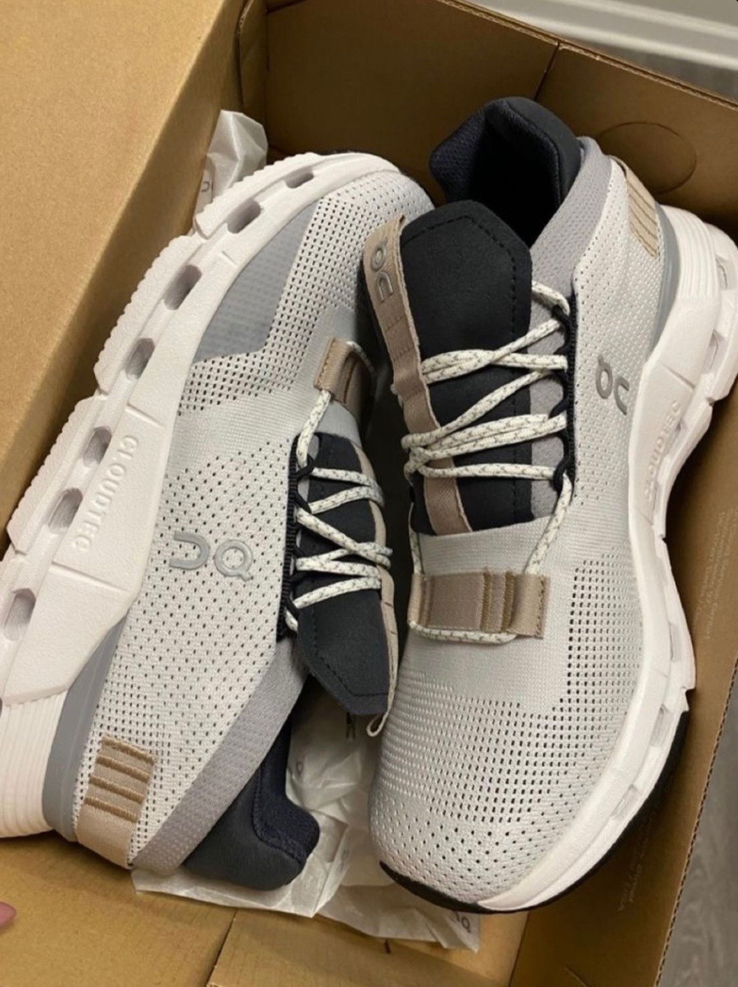 If comfort had a luxury version… this would be it.
These sleek neutral sneakers are lightweight, insanely comfortable, and go with literally everything—from athleisure to casual everyday outfits. Once you try them, you won’t want to wear anything else.

Linked in my LTK—grab them before your size is gone.

#LTKFinds #SneakerStyle #EverydayShoes #ComfortStyle #NeutralOutfit