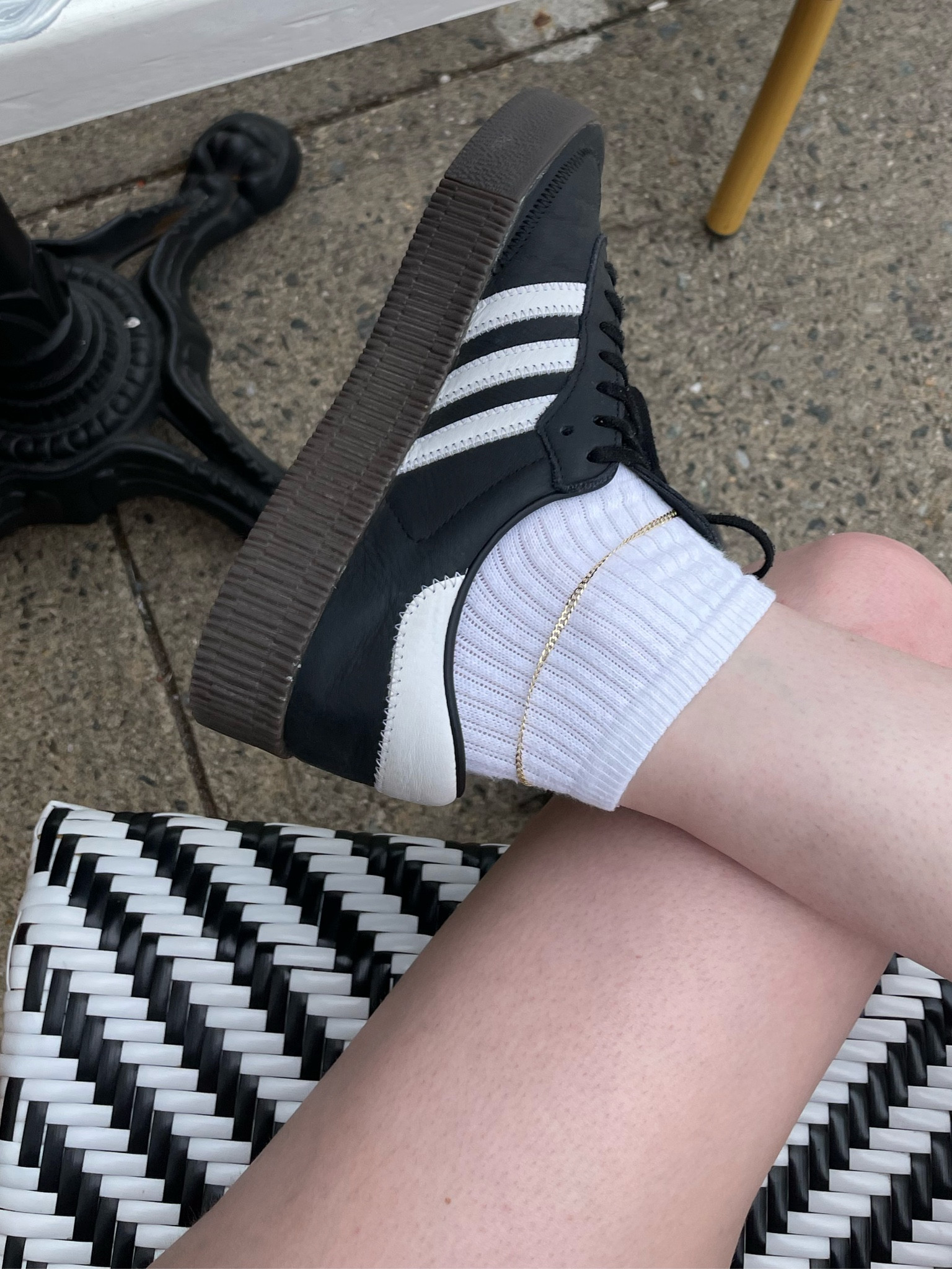 adidas sambarose as seen on the oslen twins 🤍 #adidas #platformsneaker #samba

#LTKshoecrush #LTKU #LTKFind