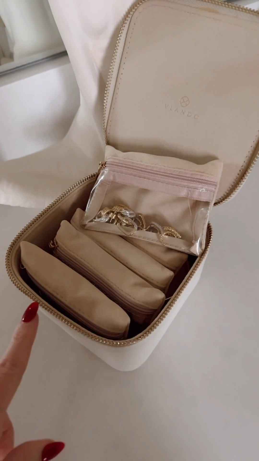 My travel Amazon jewelry case is on sale and under $20 today! 

Travel organizers, jewelry case, gift idea, travel bag, jewelry travel bag, organizer, travel organizer, Almostreadyblog, Amanda west

#LTKSaleAlert #LTKBeauty #LTKTravel