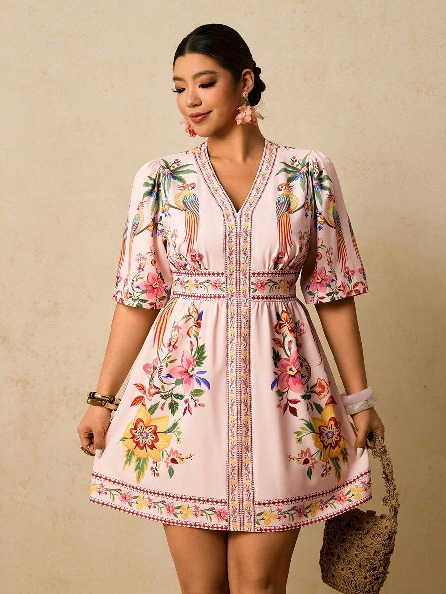 Travachic Plus Size Women V-Neck Short Sleeve Fitted Mini Dress, Pink Floral Print Dress, Romanti... | SHEIN