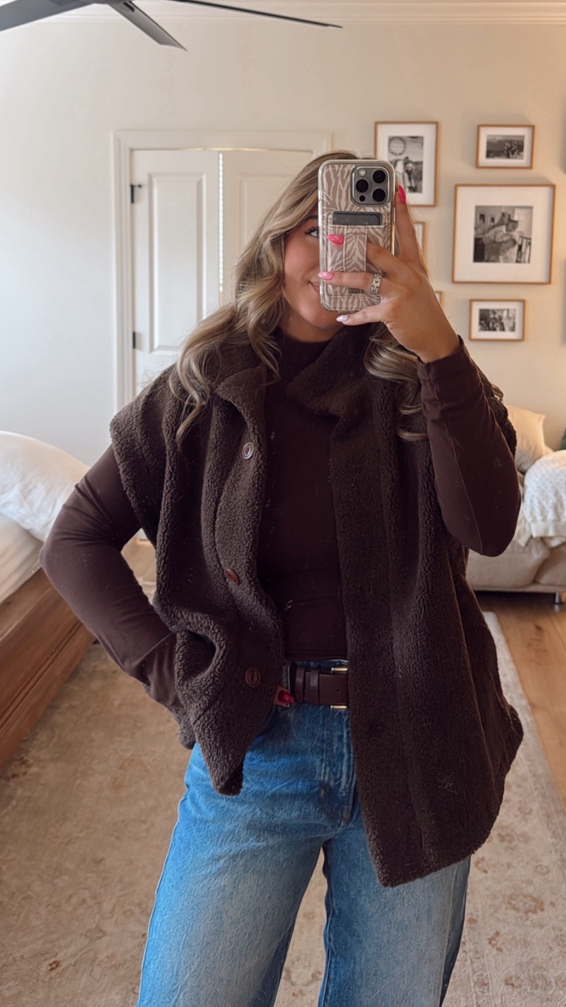 Size medium in the vest! Oversized fit 

#LTKSeasonal #LTKootd #LTKdayinmylife