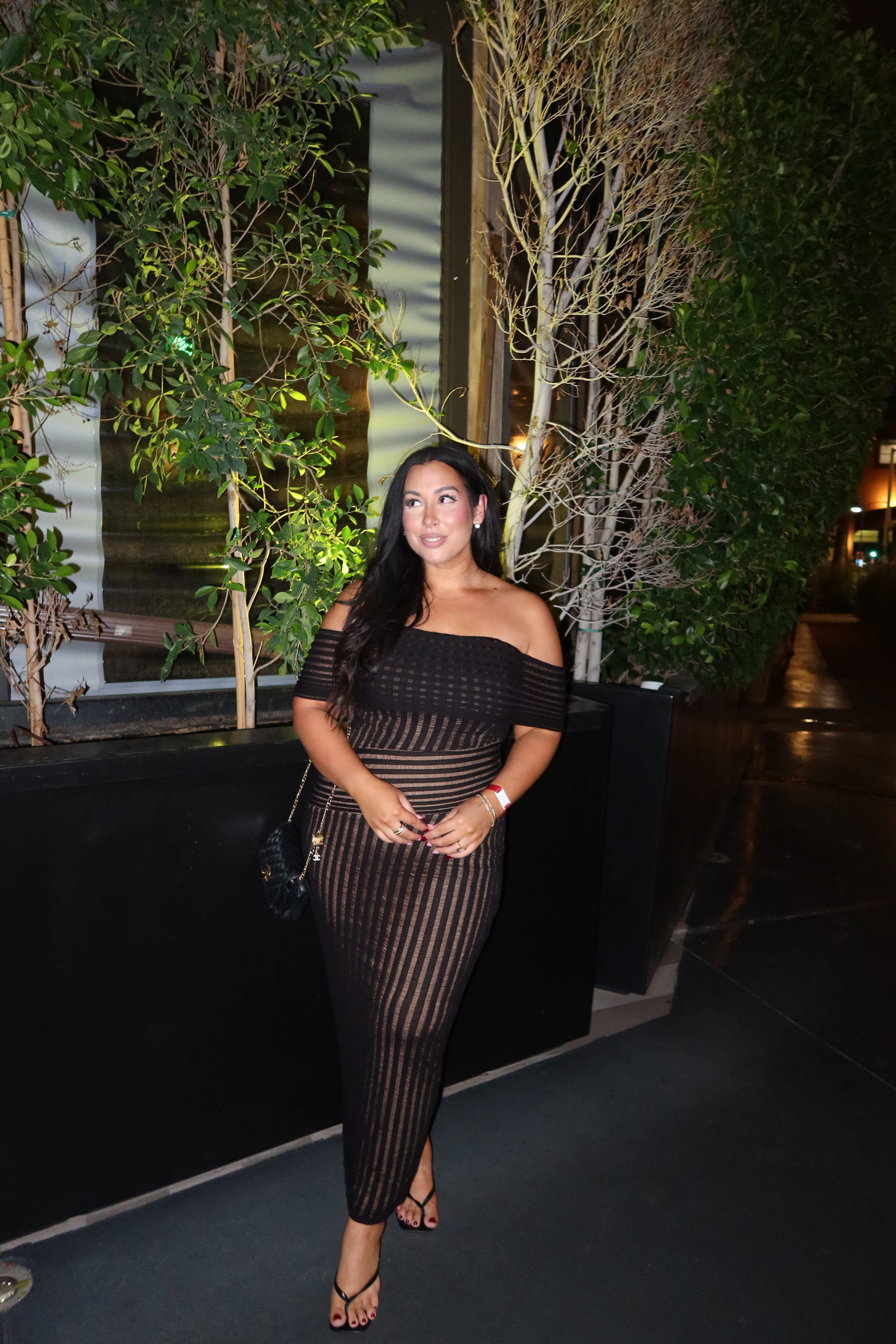 Guys I can’t get over how good this dress is!! It’s super stretchy, curve flattering, and doesn’t pull on the belly. Wearing an XL. Midsize, midsize fashion, fall, fall fashion, amazon summit

#LTKSeasonal #LTKMidsize