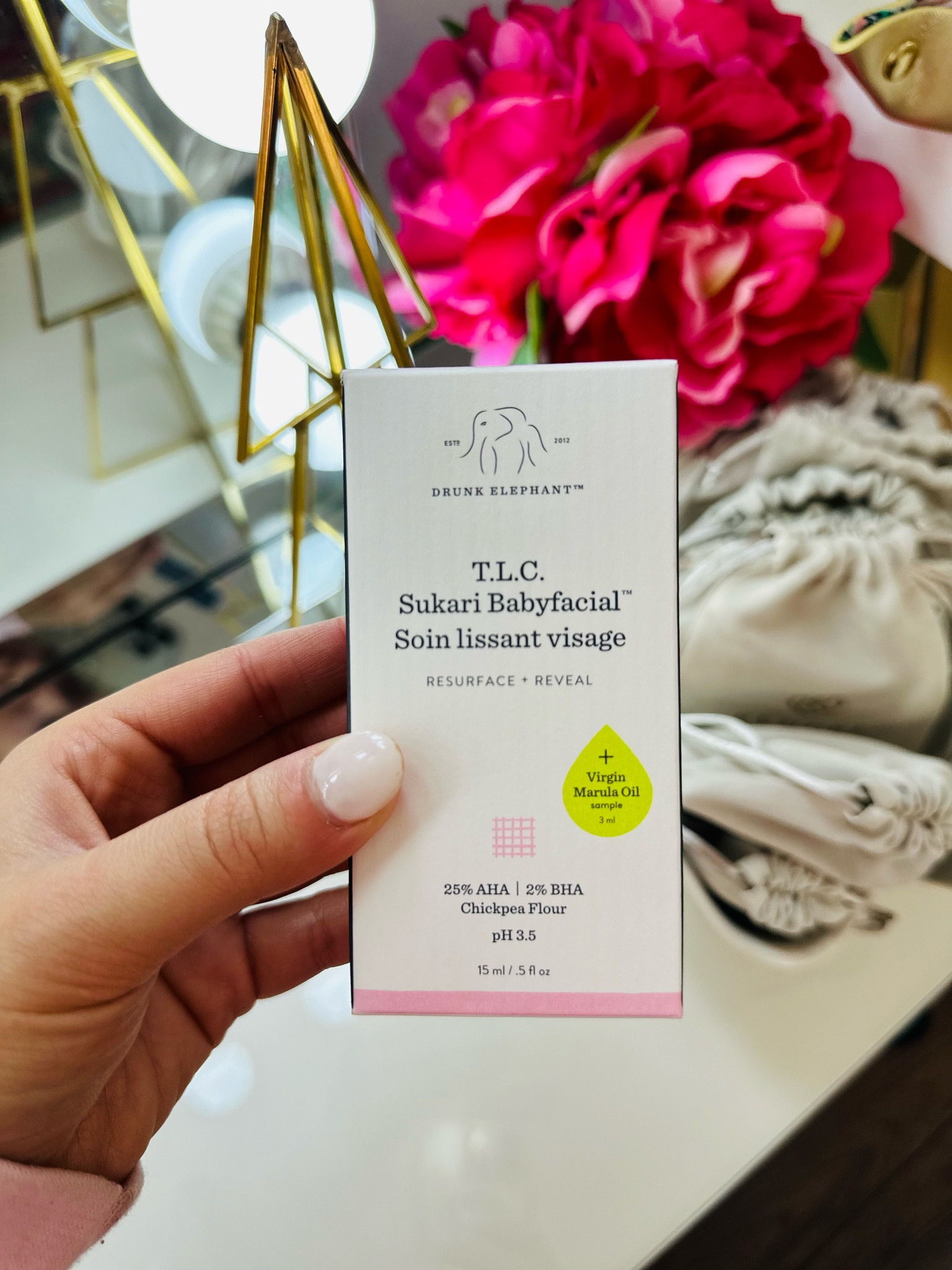 Y’all! Talk about a product you NEED to add to your skincare. I personally have some facial issues I am wanting to fix and no joke, after using this ONE time I already see a difference. It’s insane! 😳 I tried the mini version first but will definitely be buying the full size once finished. 

Skincare. Drunk elephant. Beauty. Facial products. Face oils. Gift guide. Gifts for her. 

#LTKGiftGuide #LTKbeauty #LTKfindsunder50