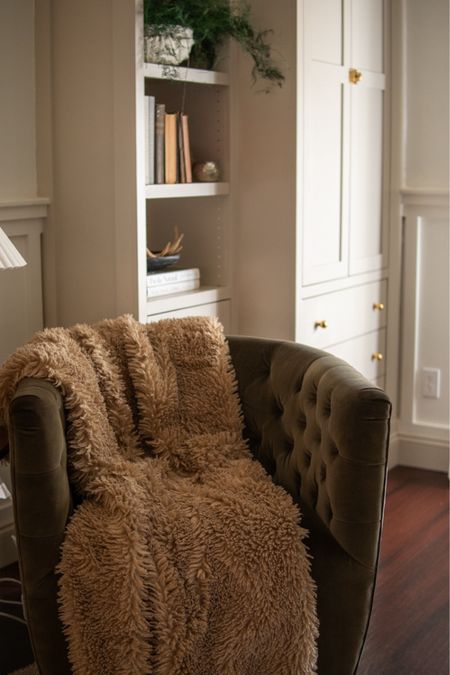 Coziest accent chair! 

#LTKstyletip #LTKhome