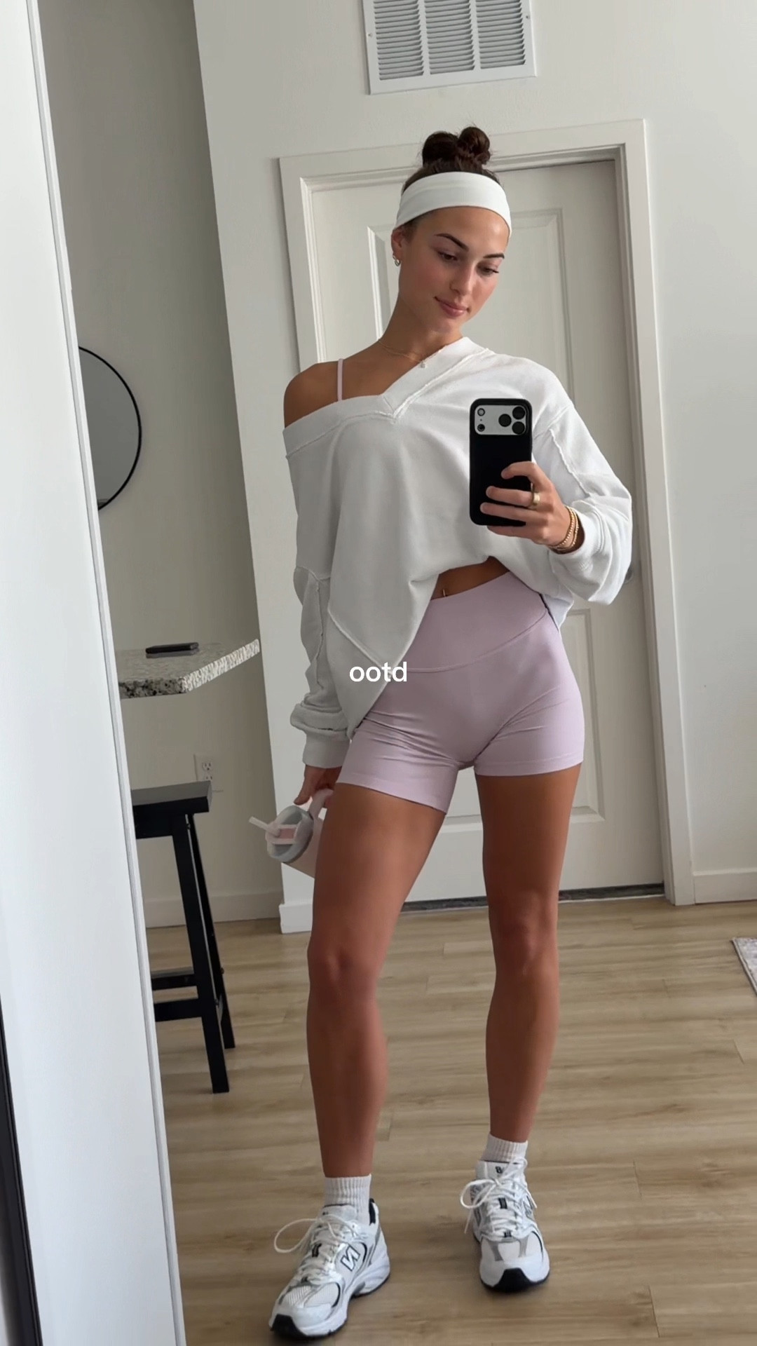workout ootd 🏋🏼‍♀️
shoes are linked in my TikTok showcase🤗

#LTKStyleTip #LTKActive #LTKSeasonal