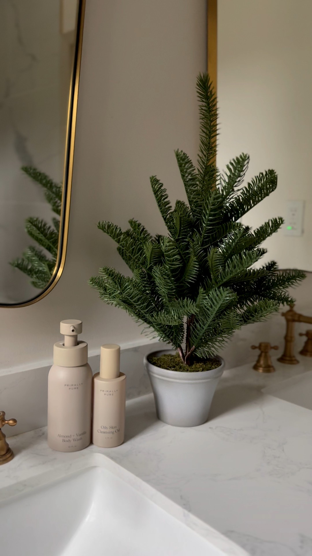 Cute tabletop trees!! Come in 4 sizes 

#LTKHoliday