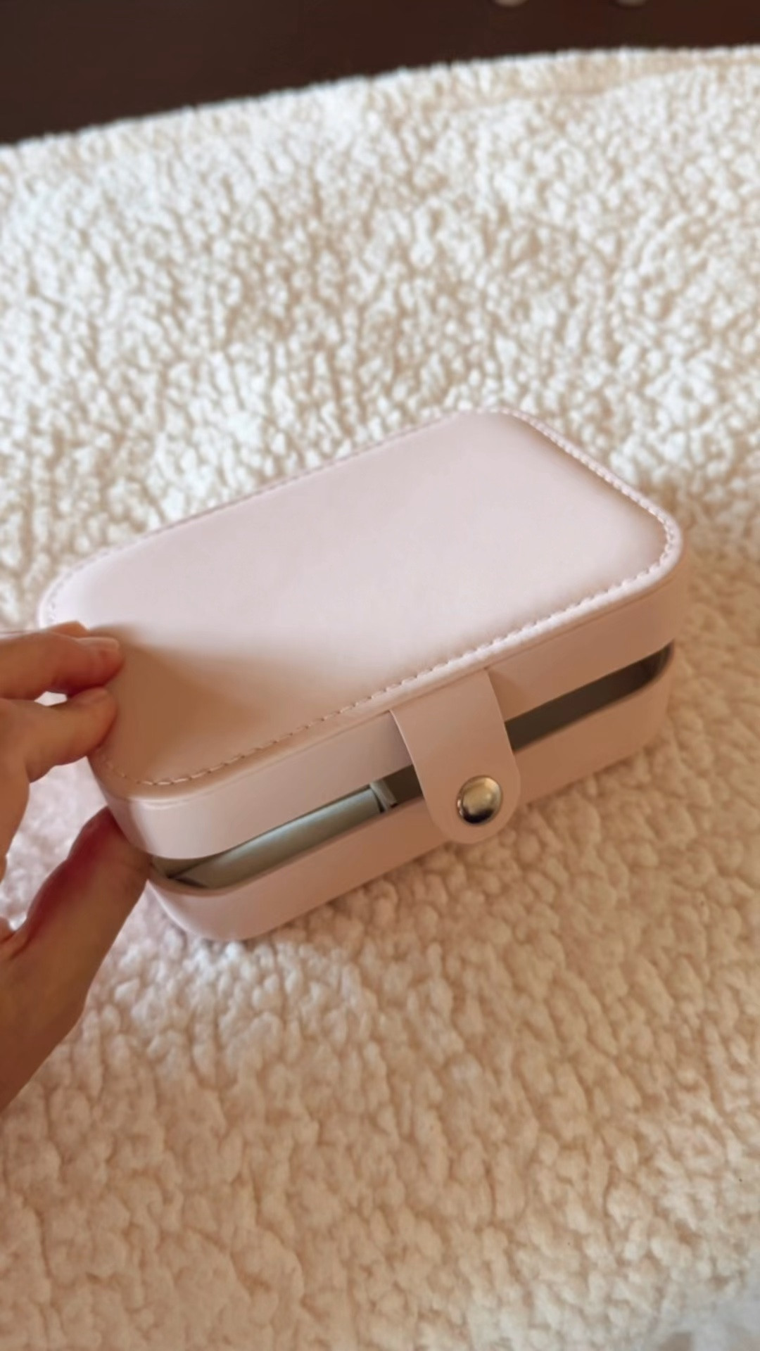 Must have travel jewelry case

Travel accessories, travel case, jewelry case, amazon find , vacation accessories, jewelry organizer 

#LTKOver40 #LTKSpringSale #LTKTravel