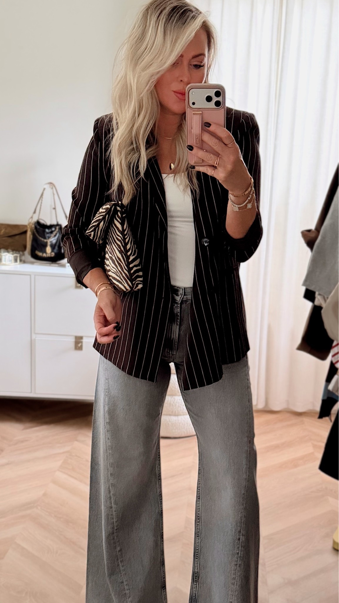 Fall layers are officially back 🤎 I love how the pinstripe blazer dresses up these wide leg jeans while still keeping the whole look easy + wearable!

Everything is fully in stock 🙌🏼 The jeans are the Shades Rocky Road wash, and they just added a new darker denim color too! I’m wearing my true size in the jeans + a small in the blazer.

fall outfit, wide leg denim, blazer outfit, fall style, everyday outfit ideas

#LTKSeasonal #LTKootd