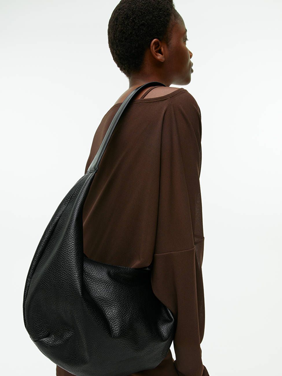 Curved Leather Bag | ARKET