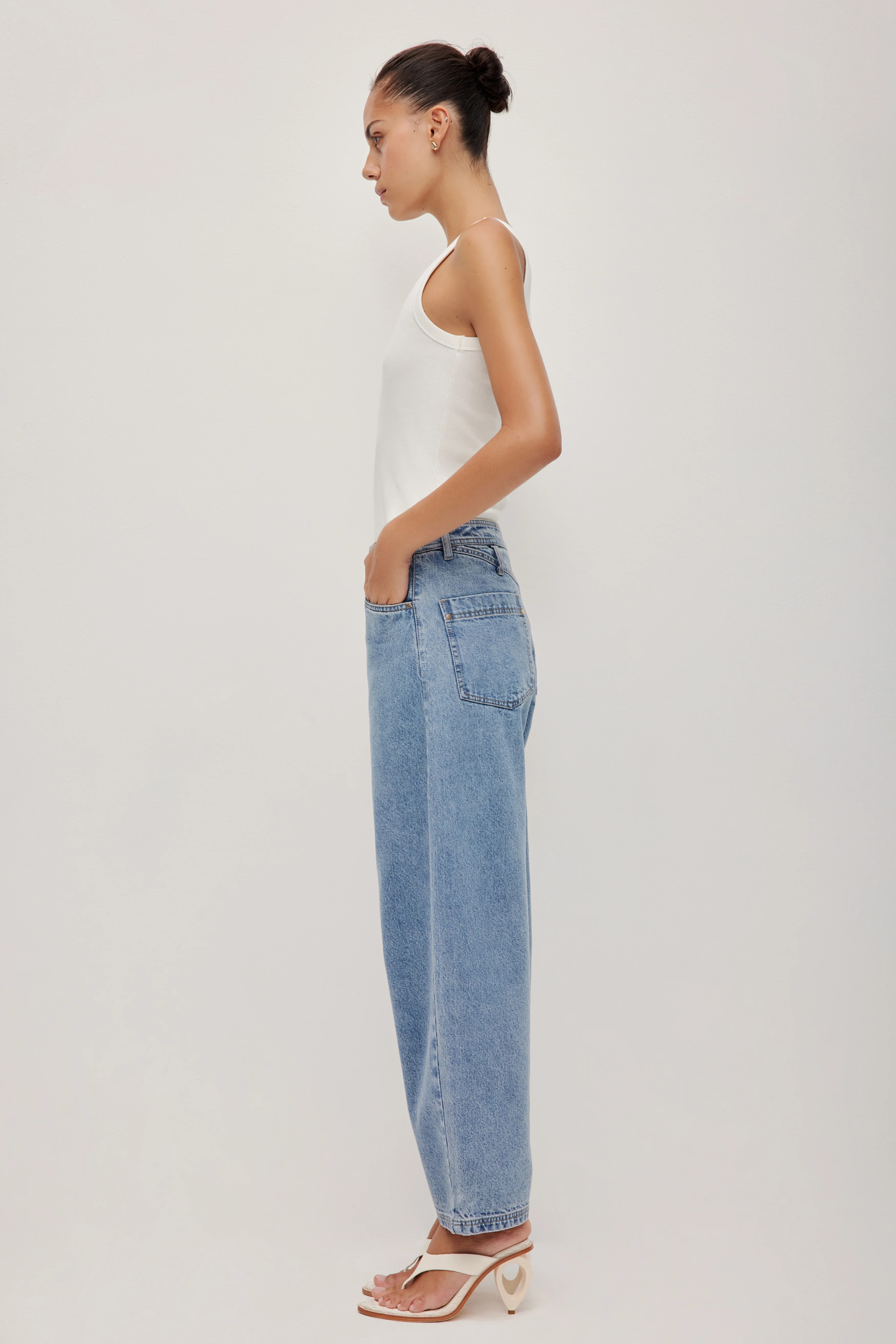 Tully Bubble Crop Jean | aje. (Australia and New Zealand)