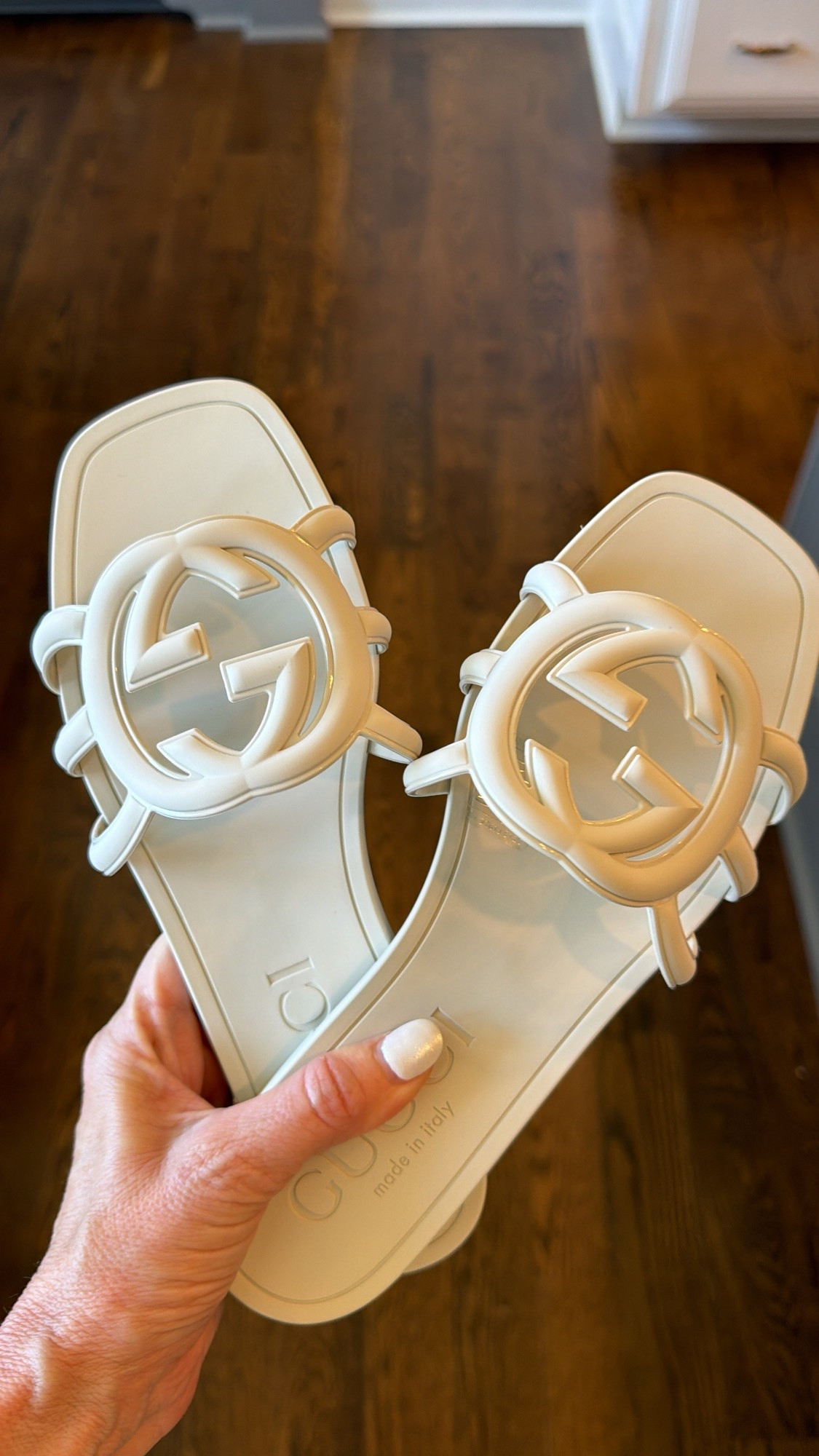 You will love these Gucci sandals! Obsessed. 
Gucci sandals 
Gucci 
Summer sandals

#LTKootd