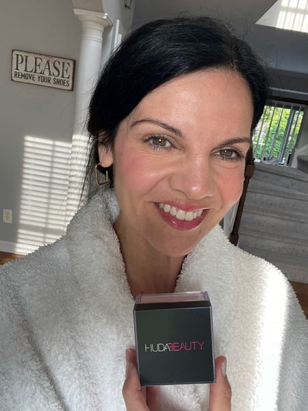 This setting powder is worth the hype…even with my mature skin!! 

#LTKFindsUnder50 #LTKBeauty #LTKOver40