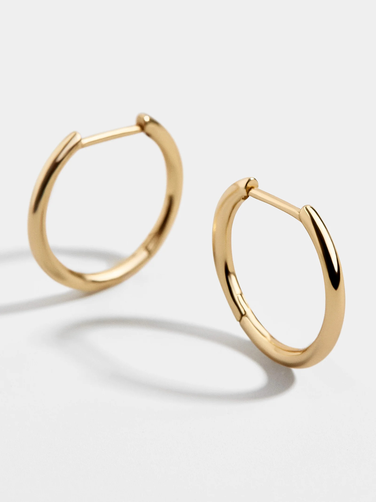 Verbena 18K Gold Earrings - 12MM | BaubleBar (US)