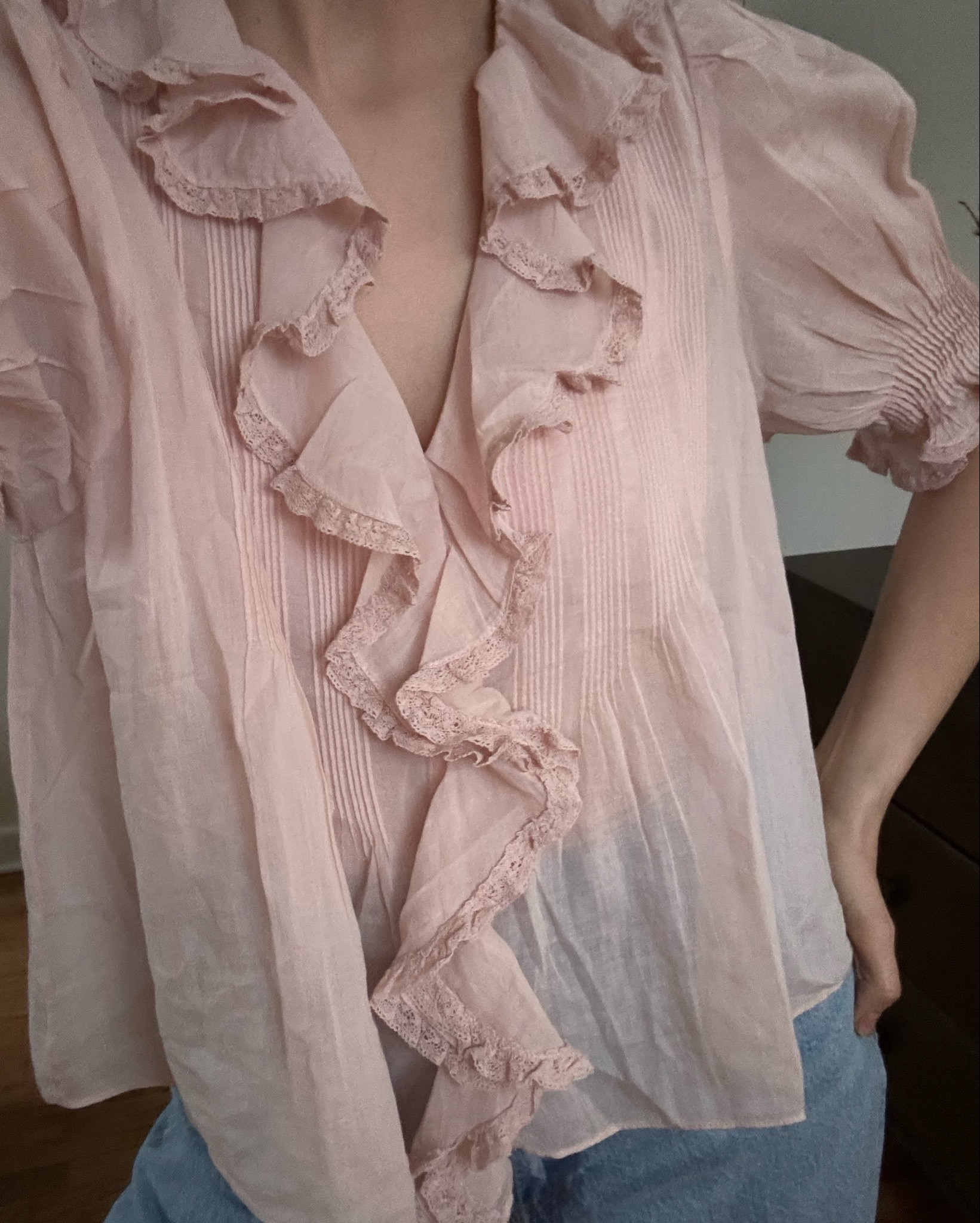 Absolutely obsessed with this STUNNING shirt my husband got me for Valentine’s Day! ❣️ 

#LTKmomlife #LTKootd #LTKTall