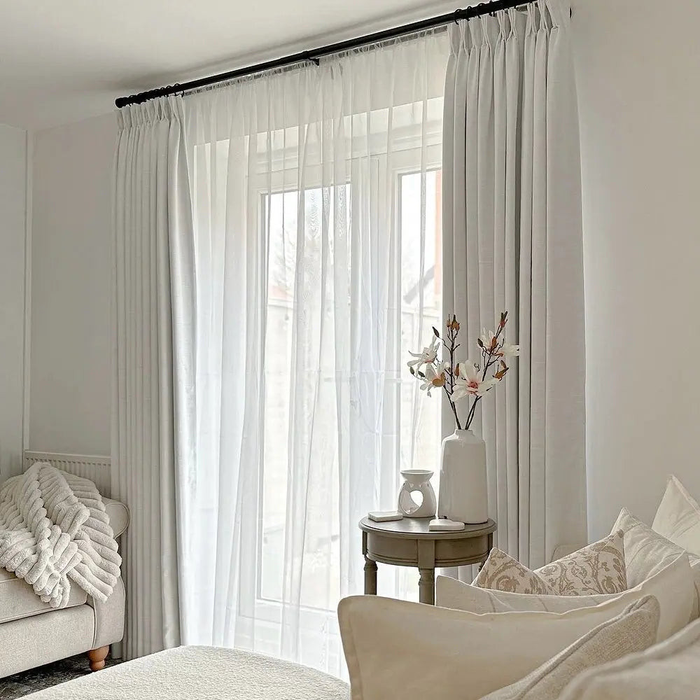 Liz Linen Pinch Pleat Ready Made Curtain with Blackout Thermal Lining | TWOPAGES