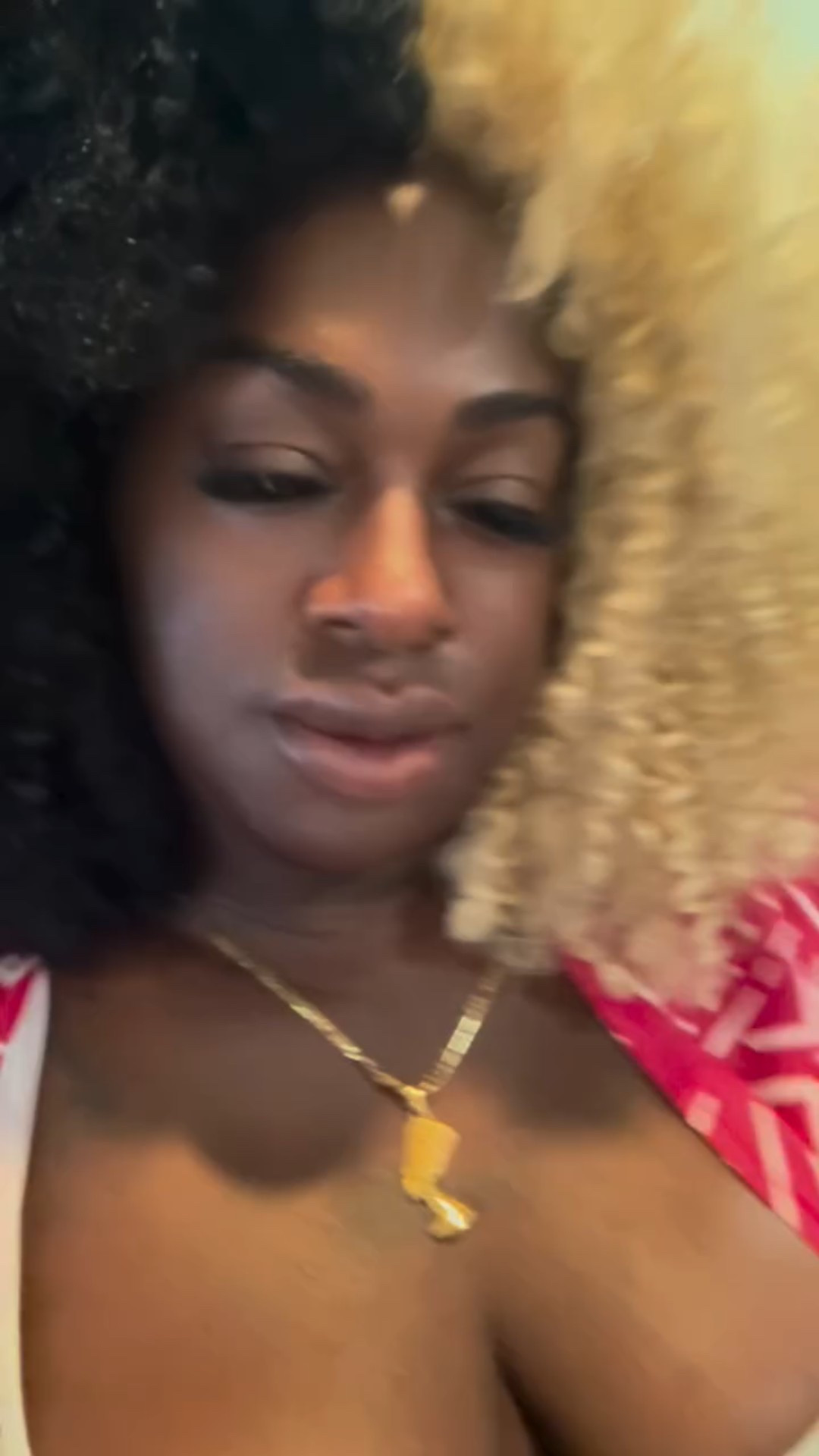 Make some matcha with me. Using some strawberry puree and strawberry protein milk by @spyltmilk  So good. 

#proteinmilk #strawberry #matcha #amazonfind #dallascontentcreator