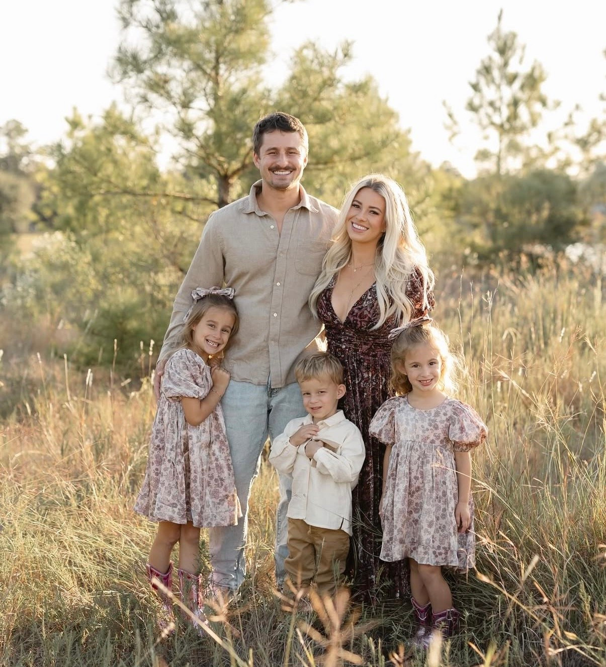 Outfits for fam pics 

#LTKSeasonal #LTKHoliday #LTKStyleTip