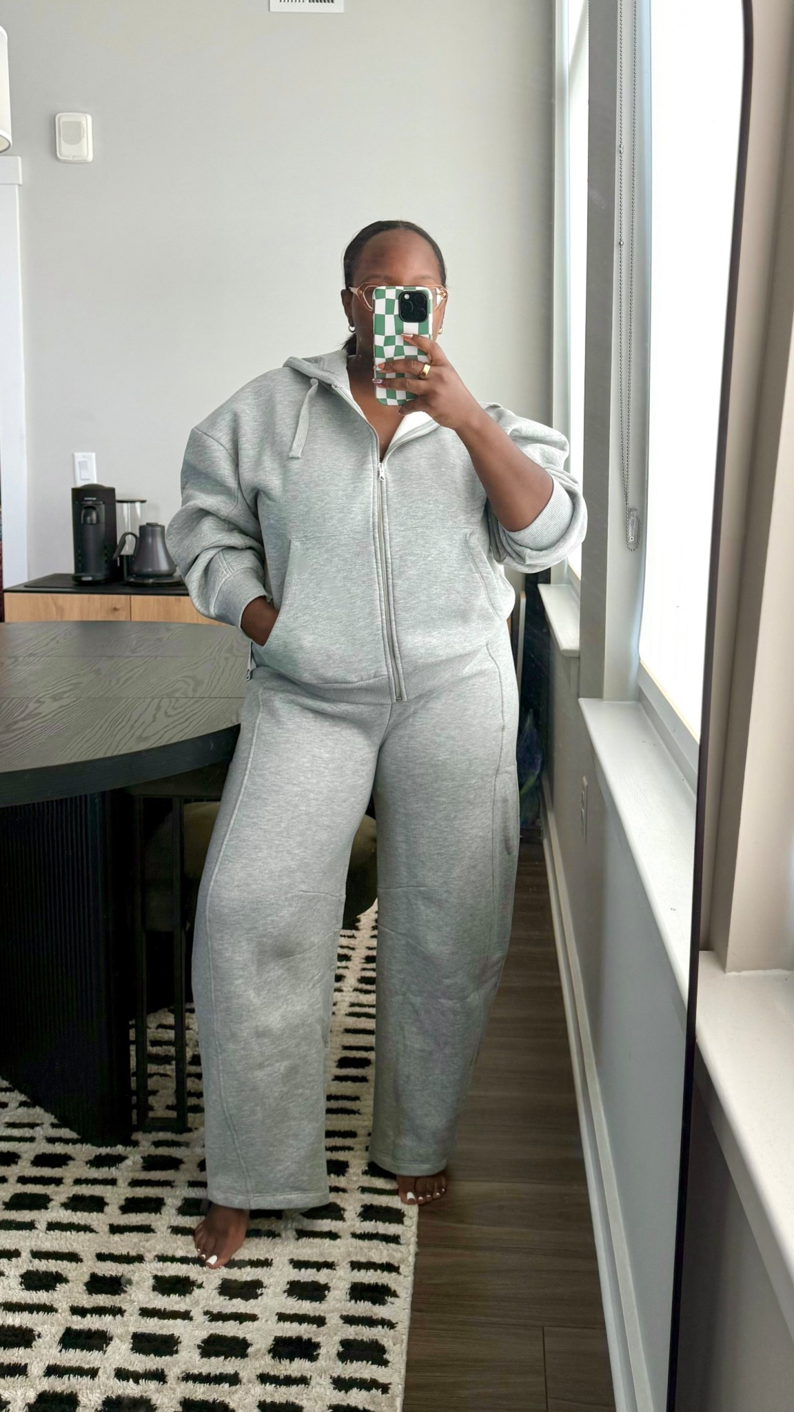 love this barrel leg sweatsuit 

#LTKFindsUnder100 #LTKFindsUnder50 #LTKMidsize