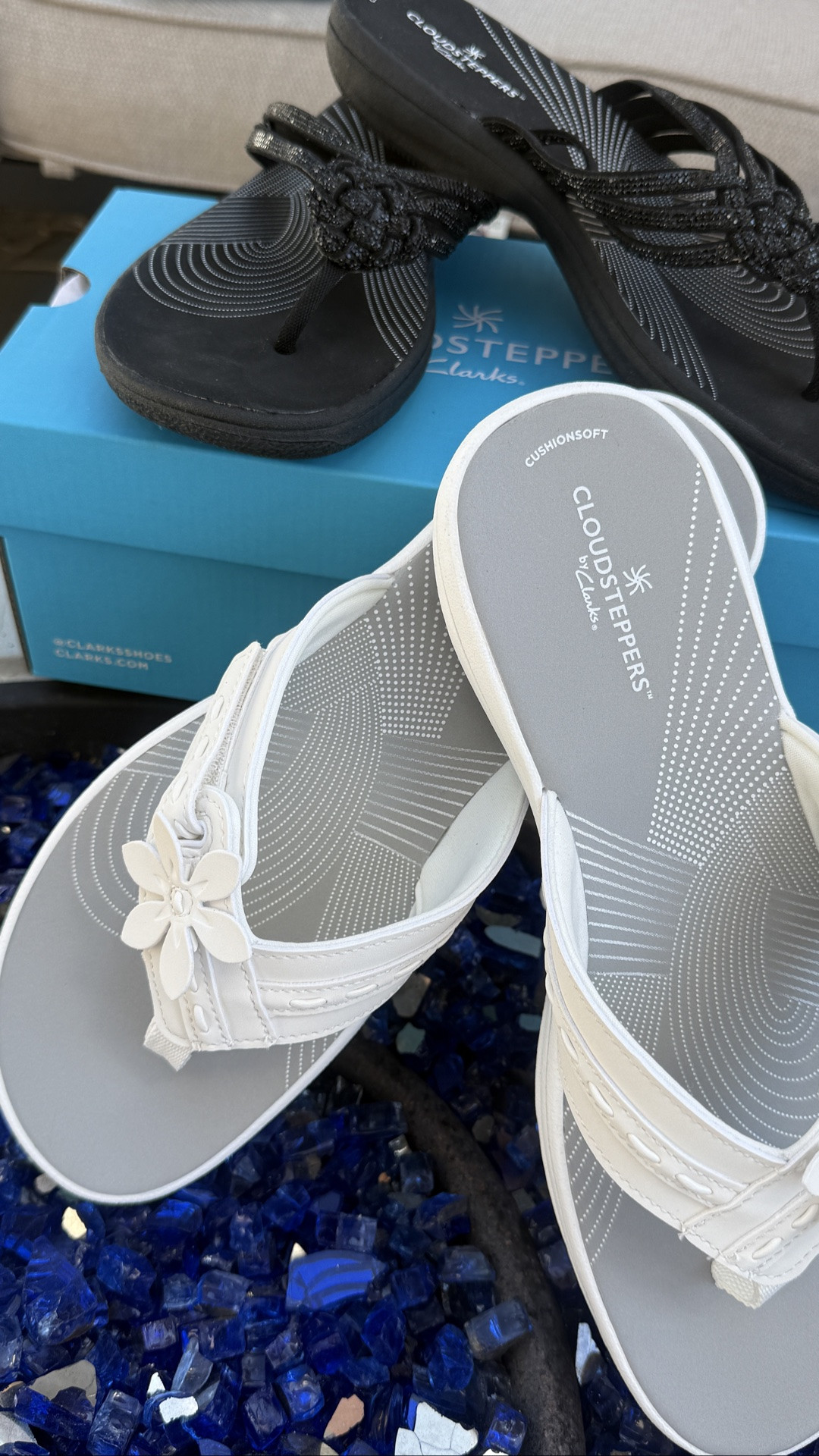 Wow wow wow they’re literally like walking on clouds!
Perfect errands, post gym, or house flip-flops!  @Clarks US 

￼

#LTKootd #LTKActive #LTKdayinmylife