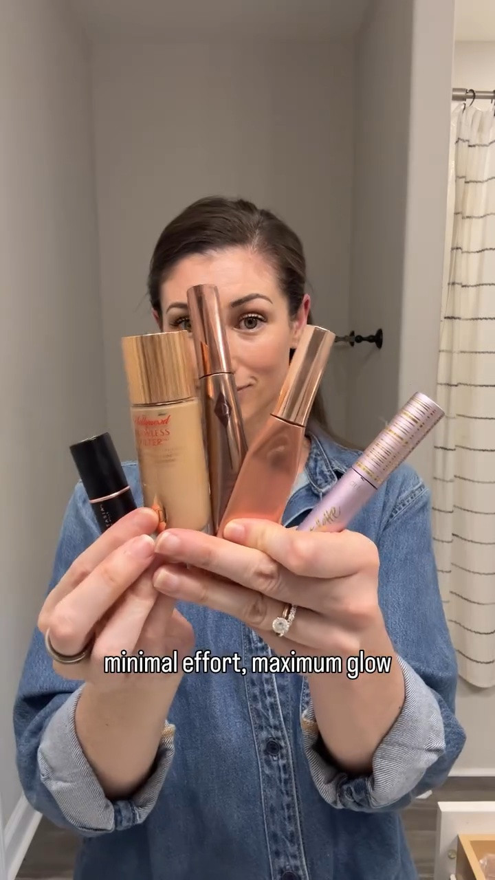 If your makeup routine feels overwhelming… try this ✨
My go-to 5 products for a quick, natural, glowy look in under 5 minutes.

#makeuproutine #explorepage #glowymakeup