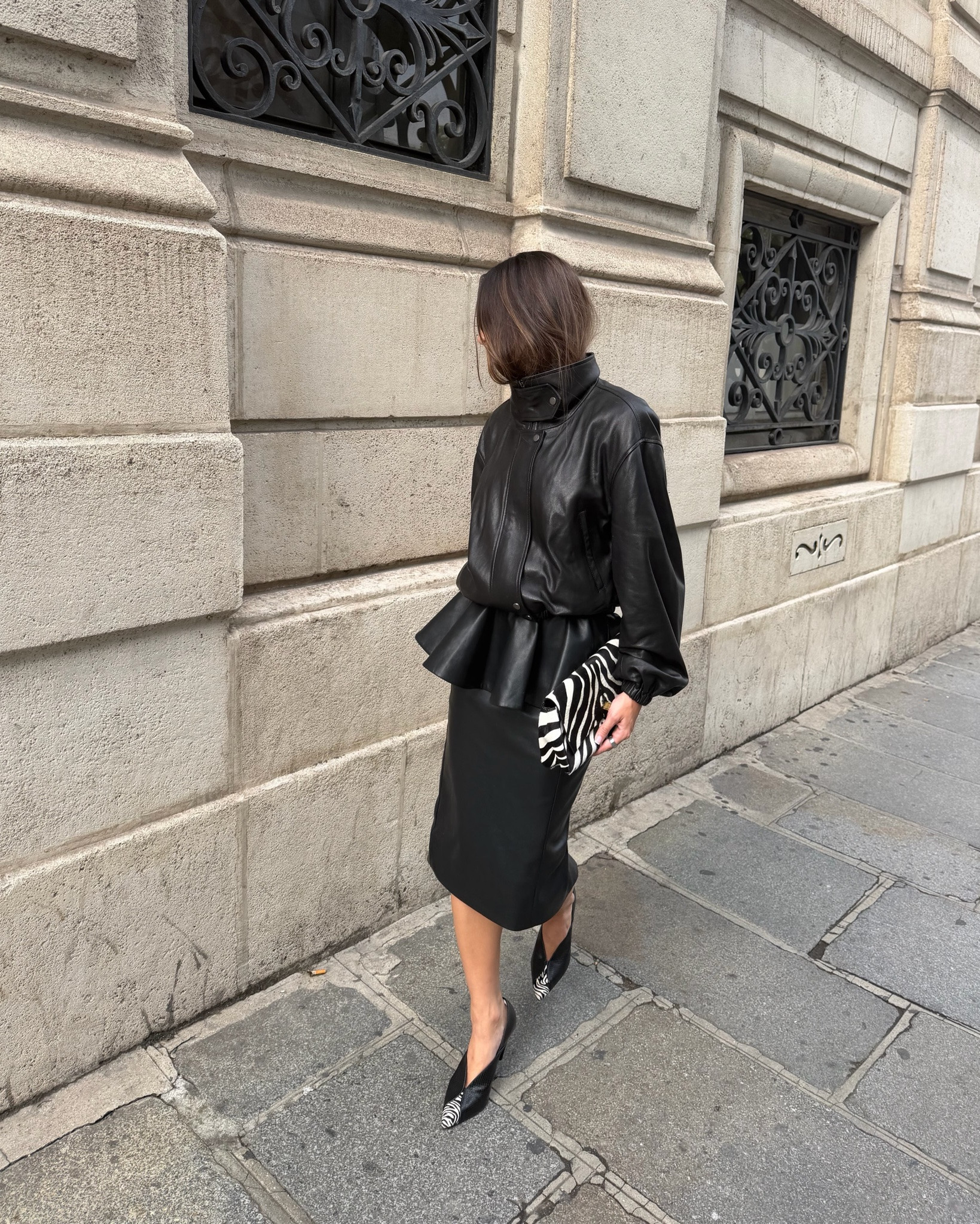 pfw day 1

#fallinparis #parisfashionweek #parisoutfitinspo #fallinparisoutfits
